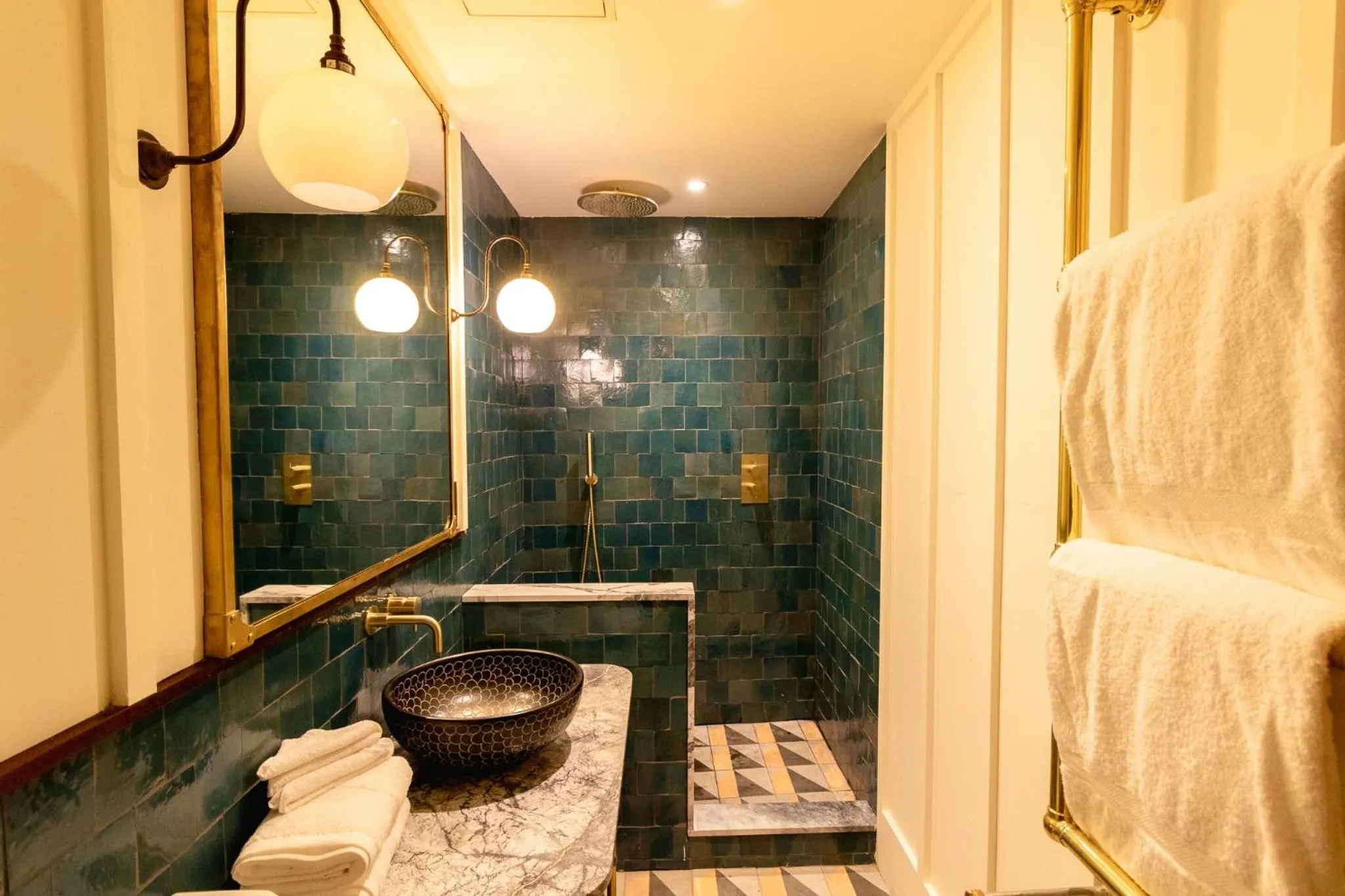 Shower in The Dean Galway