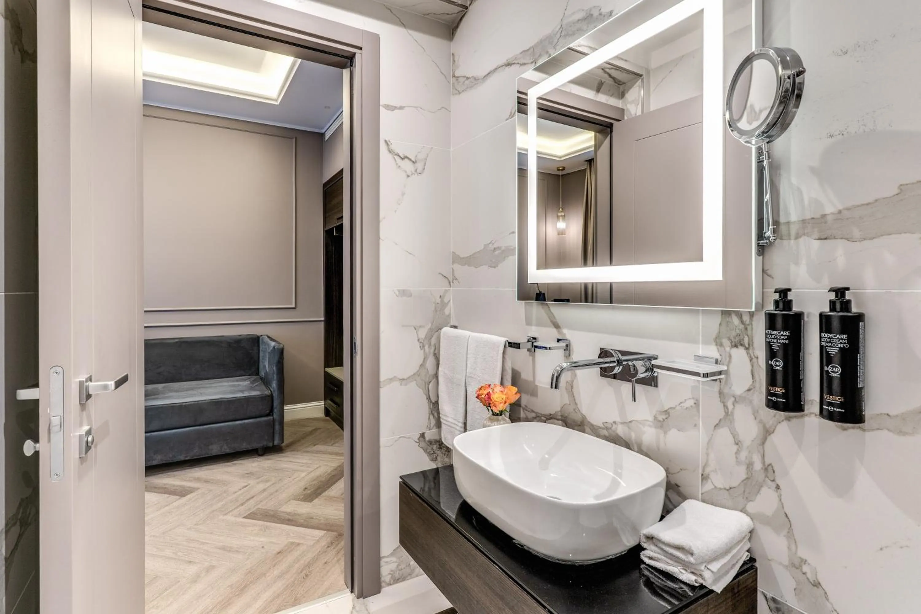 Bathroom in Hotel Viminale