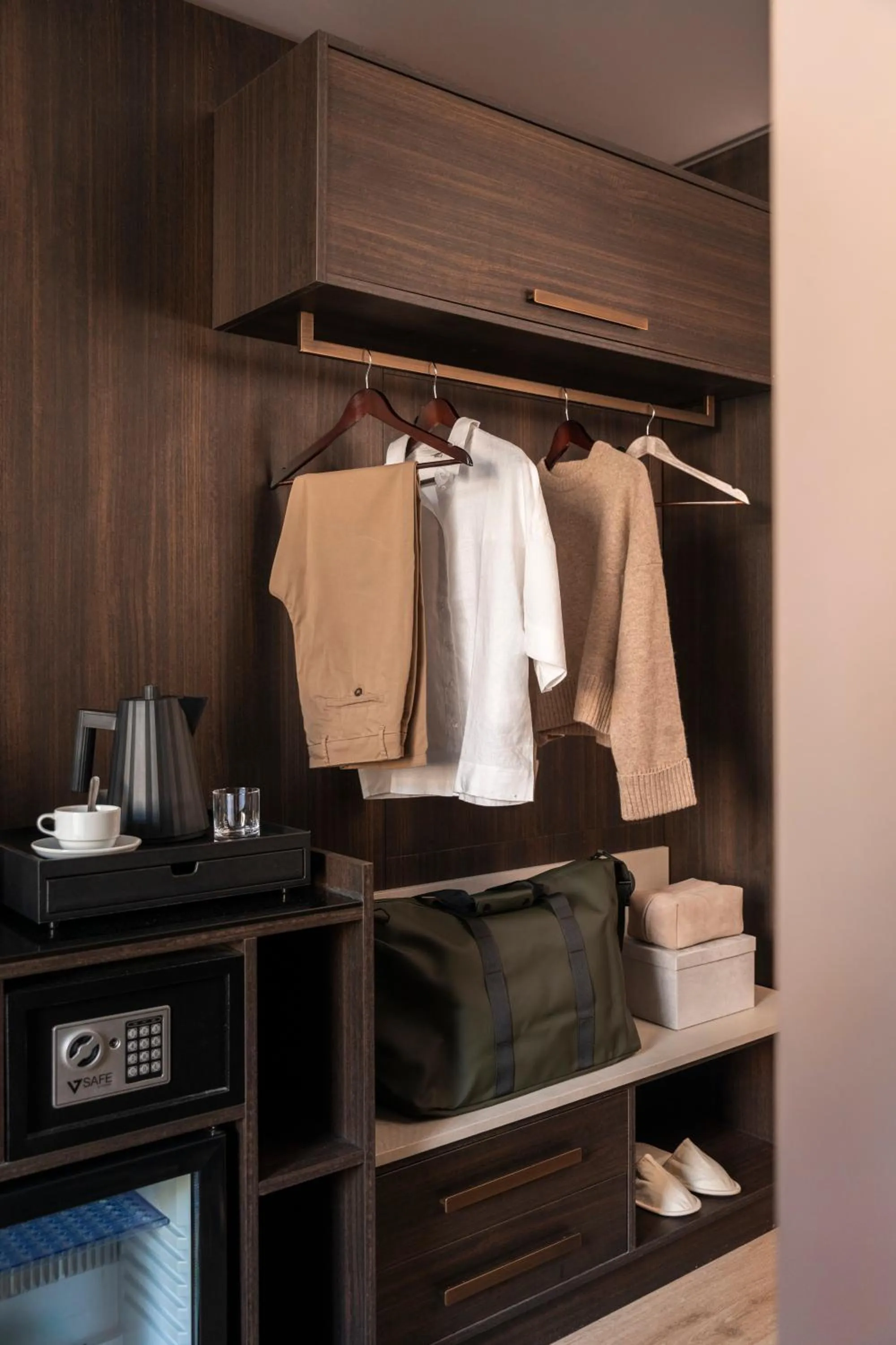 wardrobe in Hotel Viminale