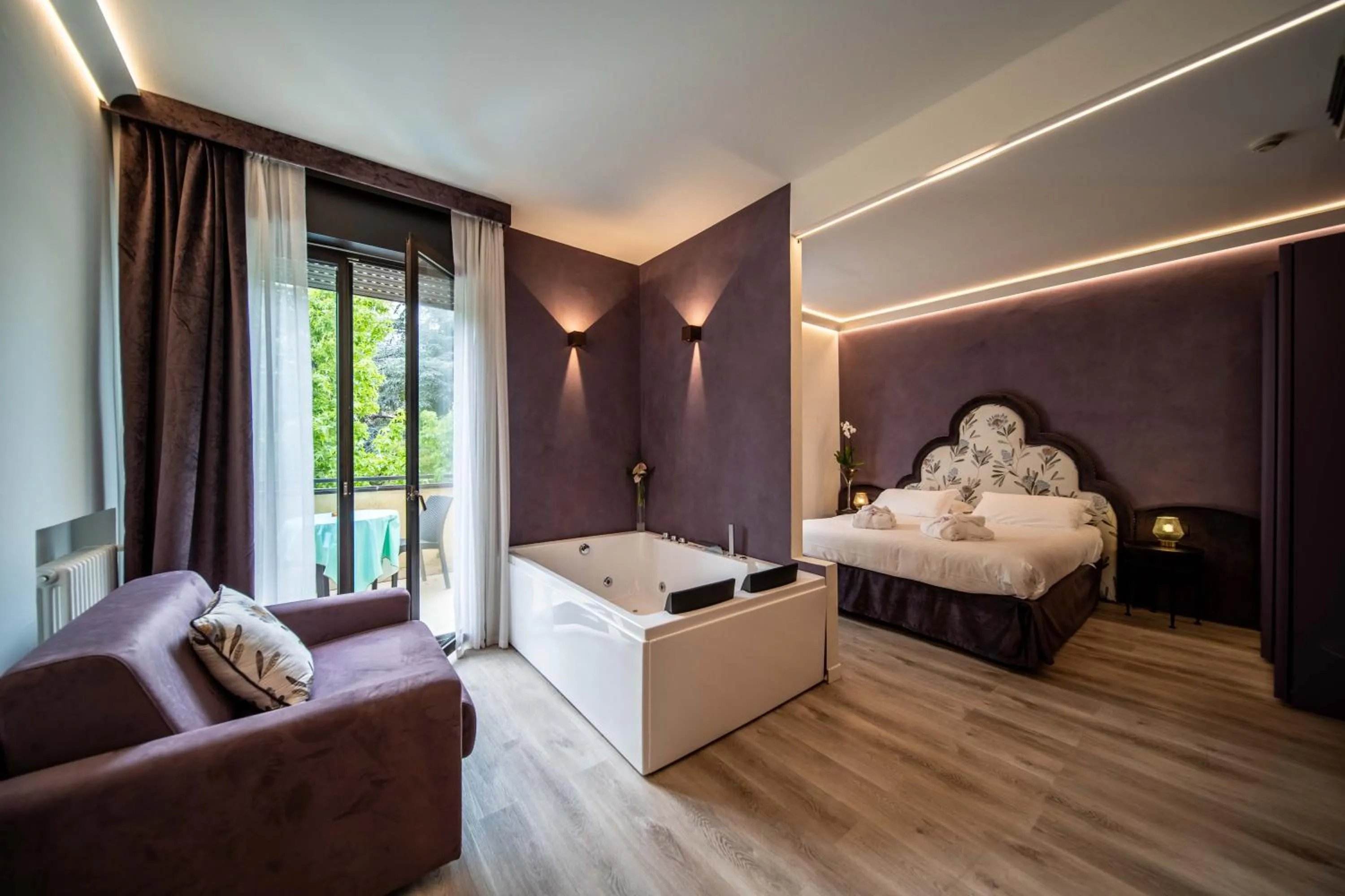Photo of the whole room, Bed in Hotel Terme Milano