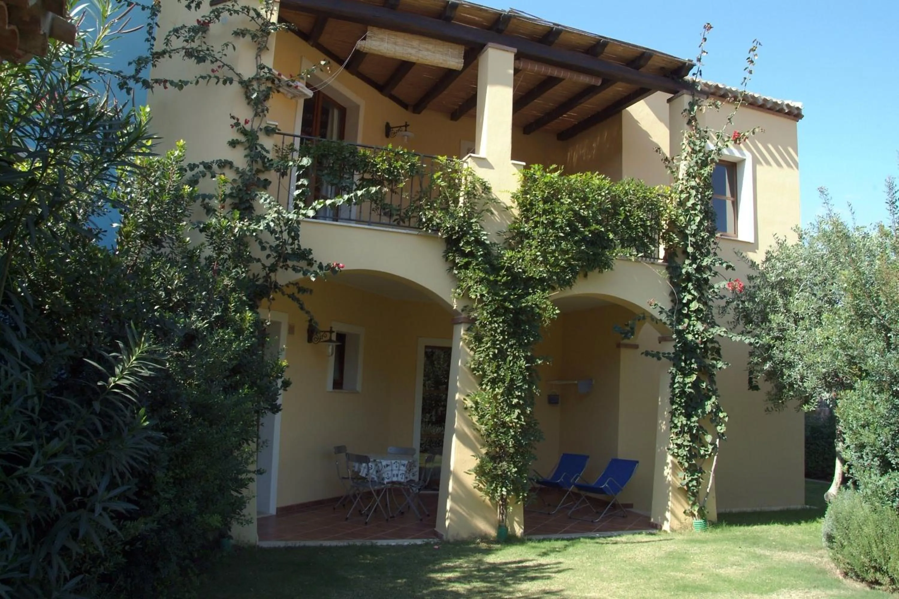 Facade/entrance in Borgo Degli Ulivi