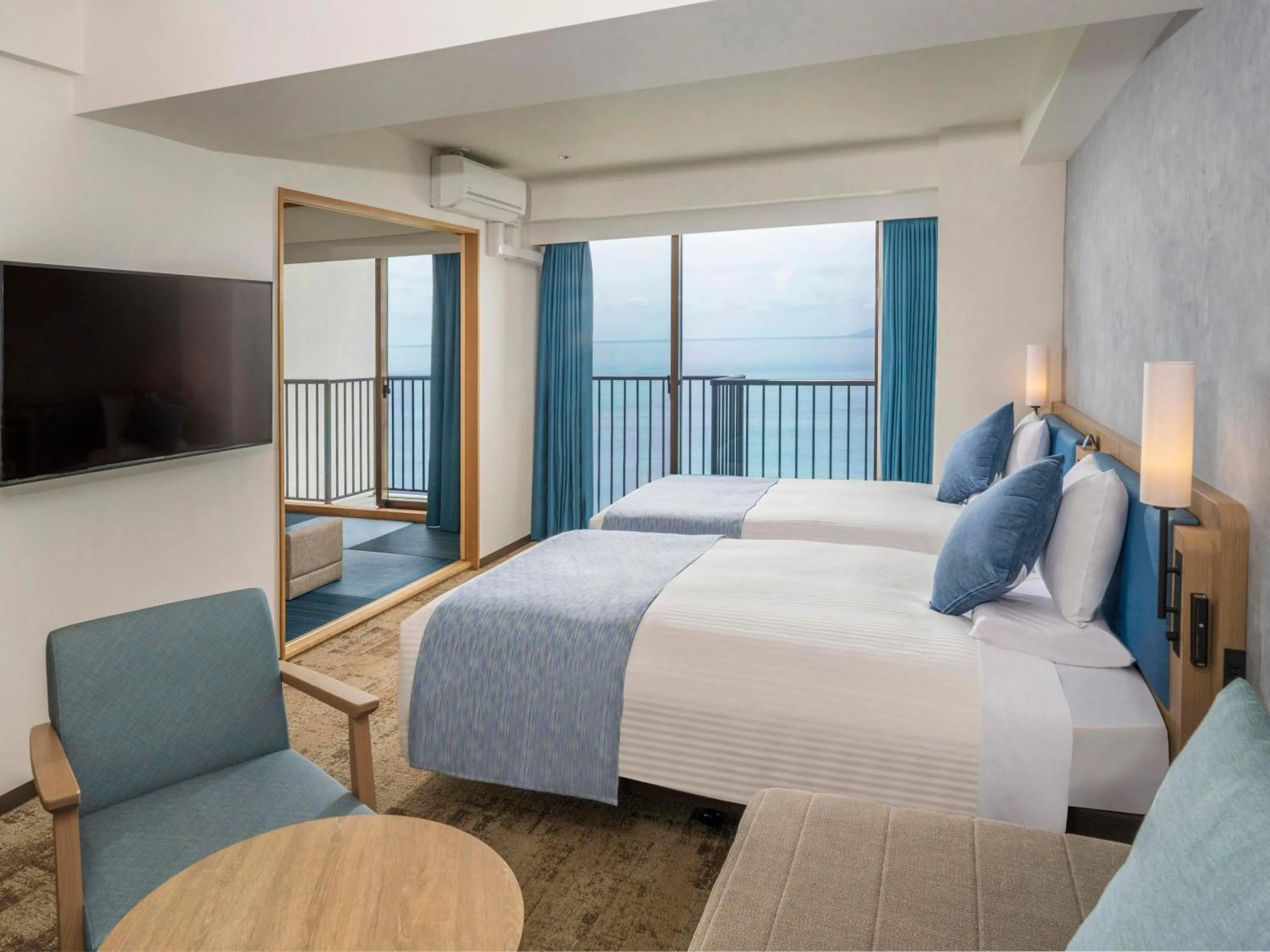 Photo of the whole room, Bed in Atagawa Ocean Resort