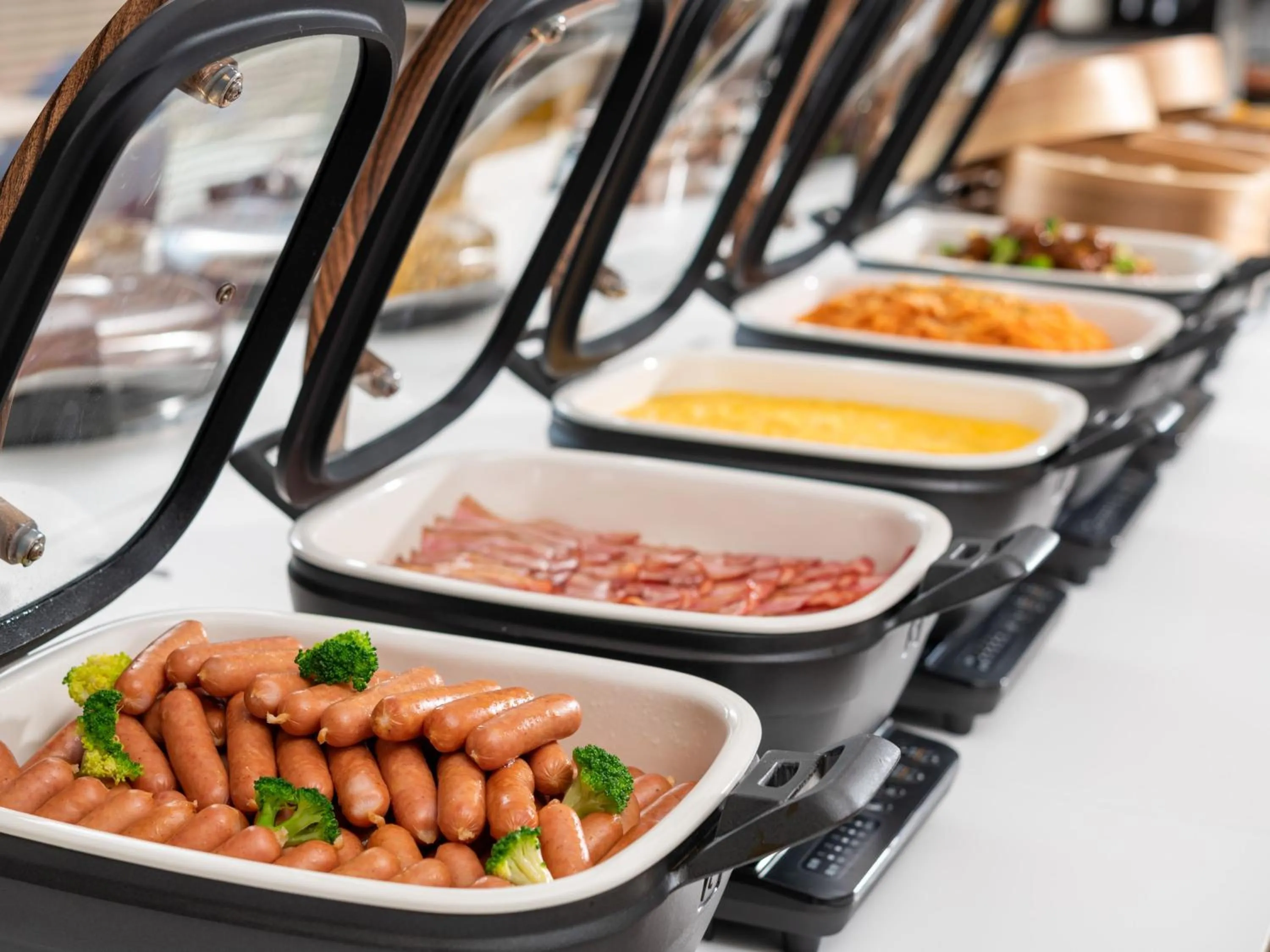 Buffet breakfast in Atagawa Ocean Resort