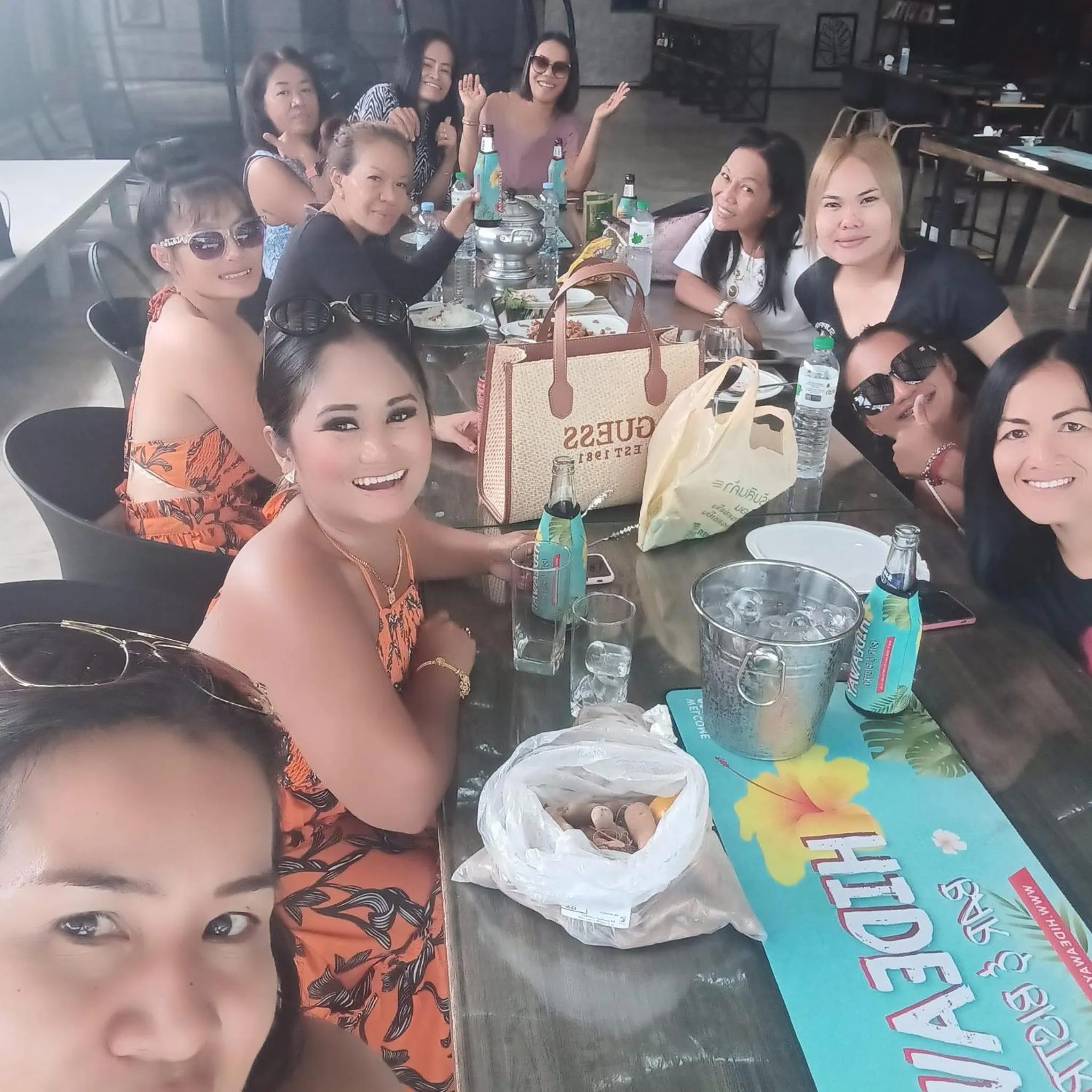 Restaurant/places to eat in Hideaway Resort Banchang