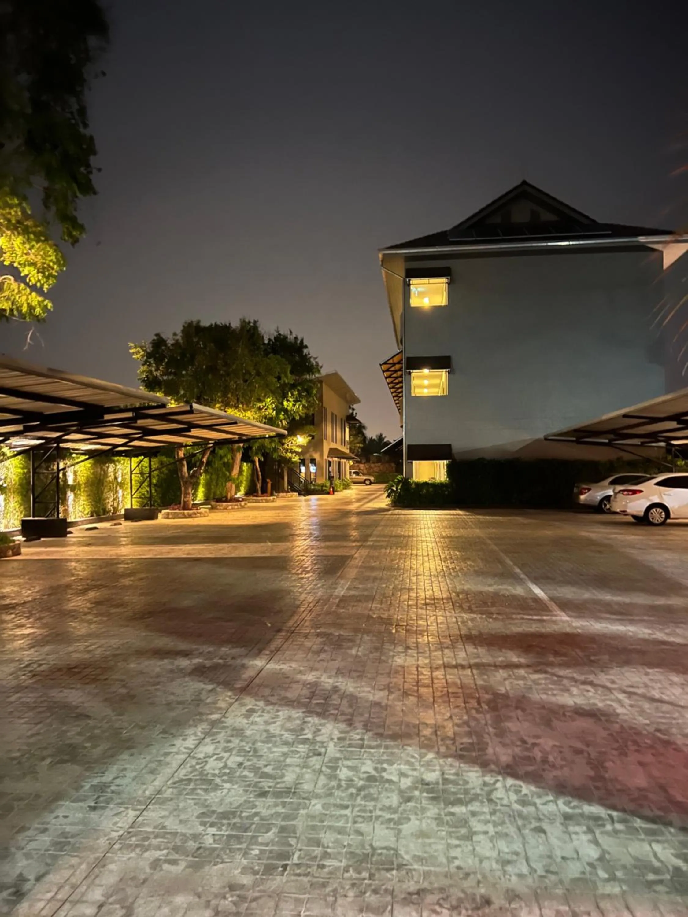 Property building in Hideaway Resort Banchang