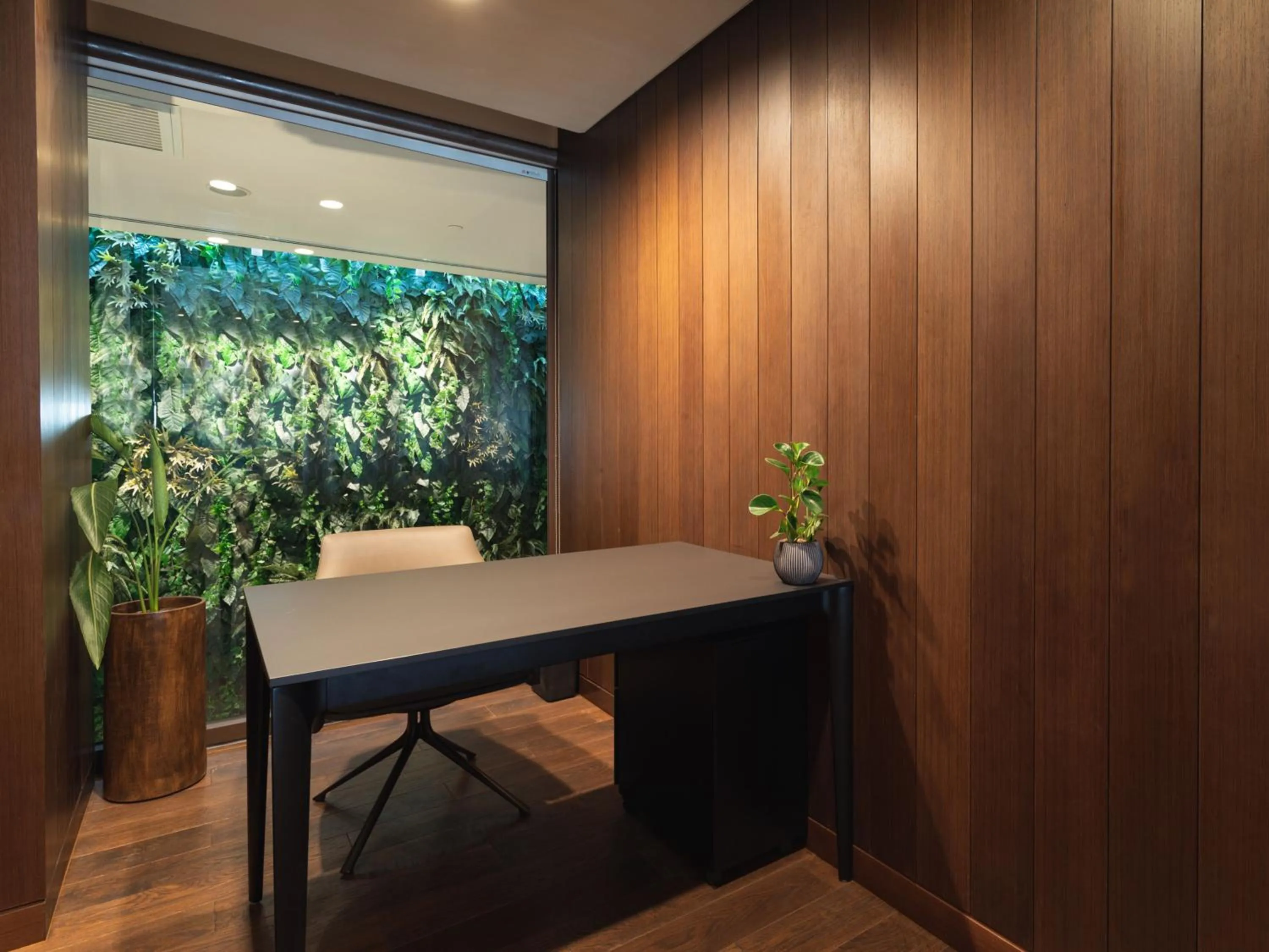 Business facilities in Hotel KVL