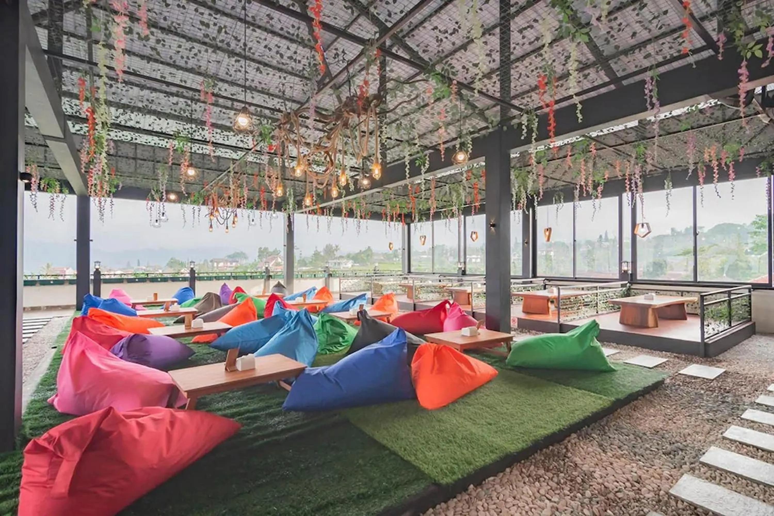 Seating area in Mamifokobo Hotel & Glamping