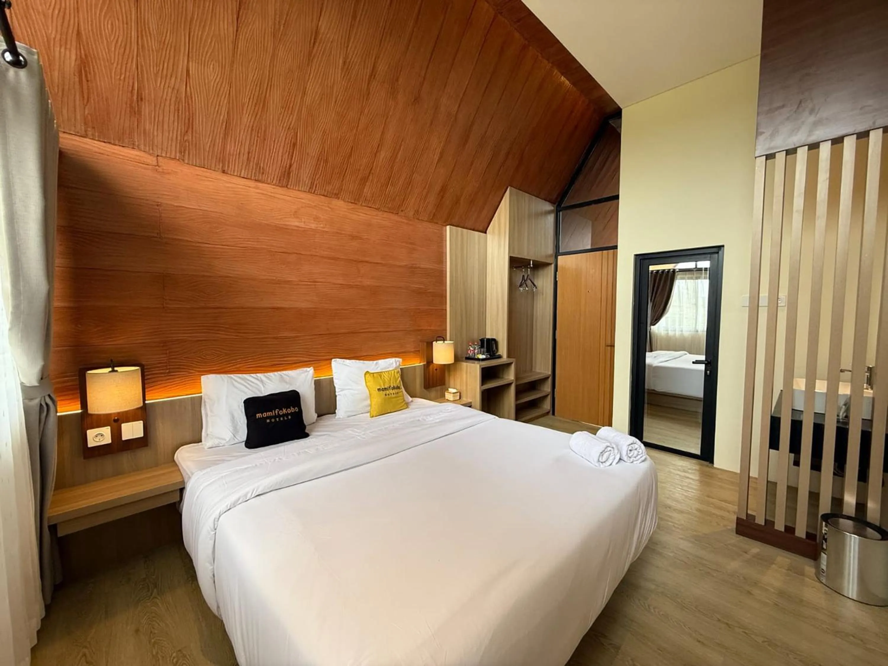 Bedroom, Bed in Mamifokobo Hotel & Glamping