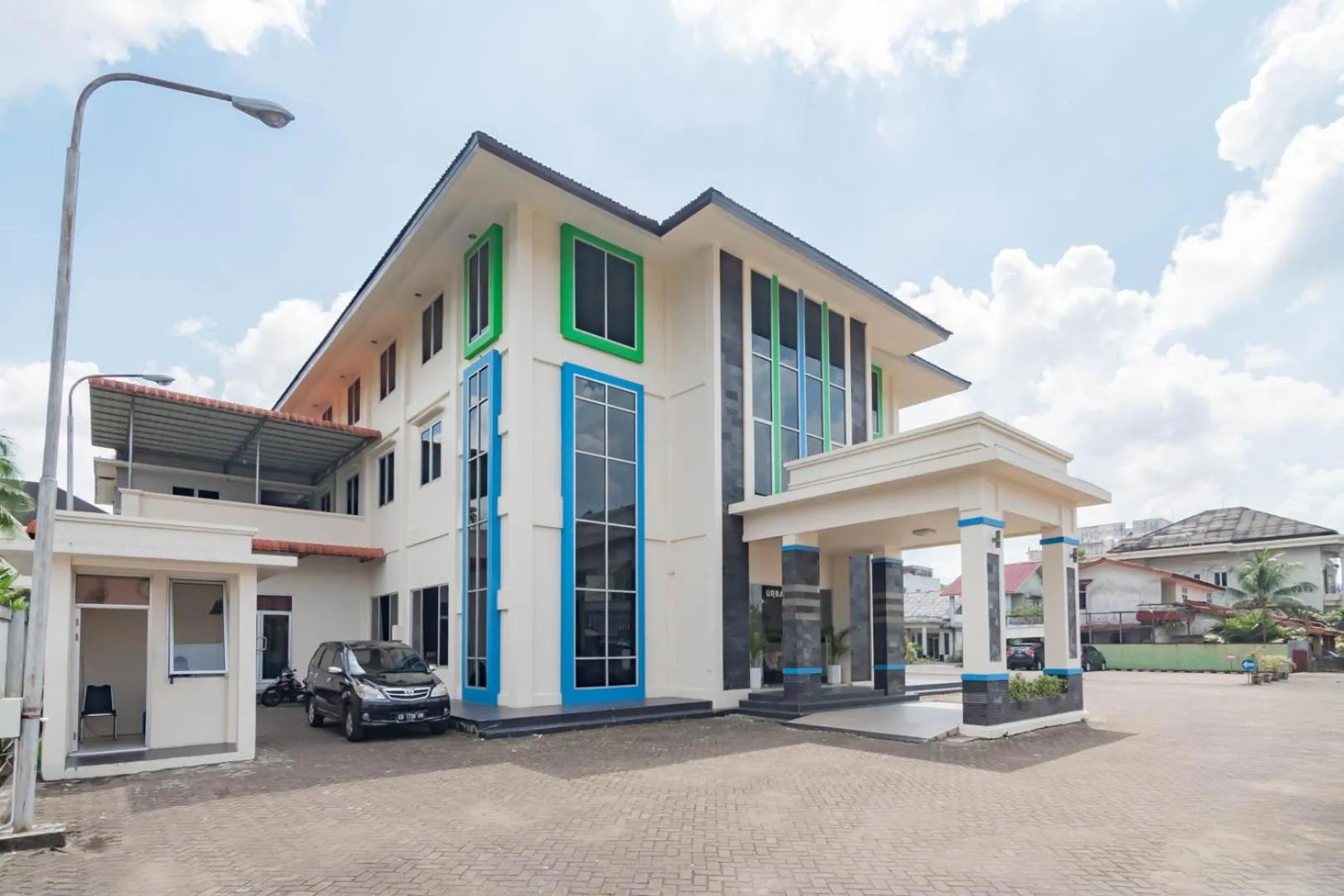 Facade/entrance in Urbanview Hotel Syariah Dapen Pontianak by RedDoorz
