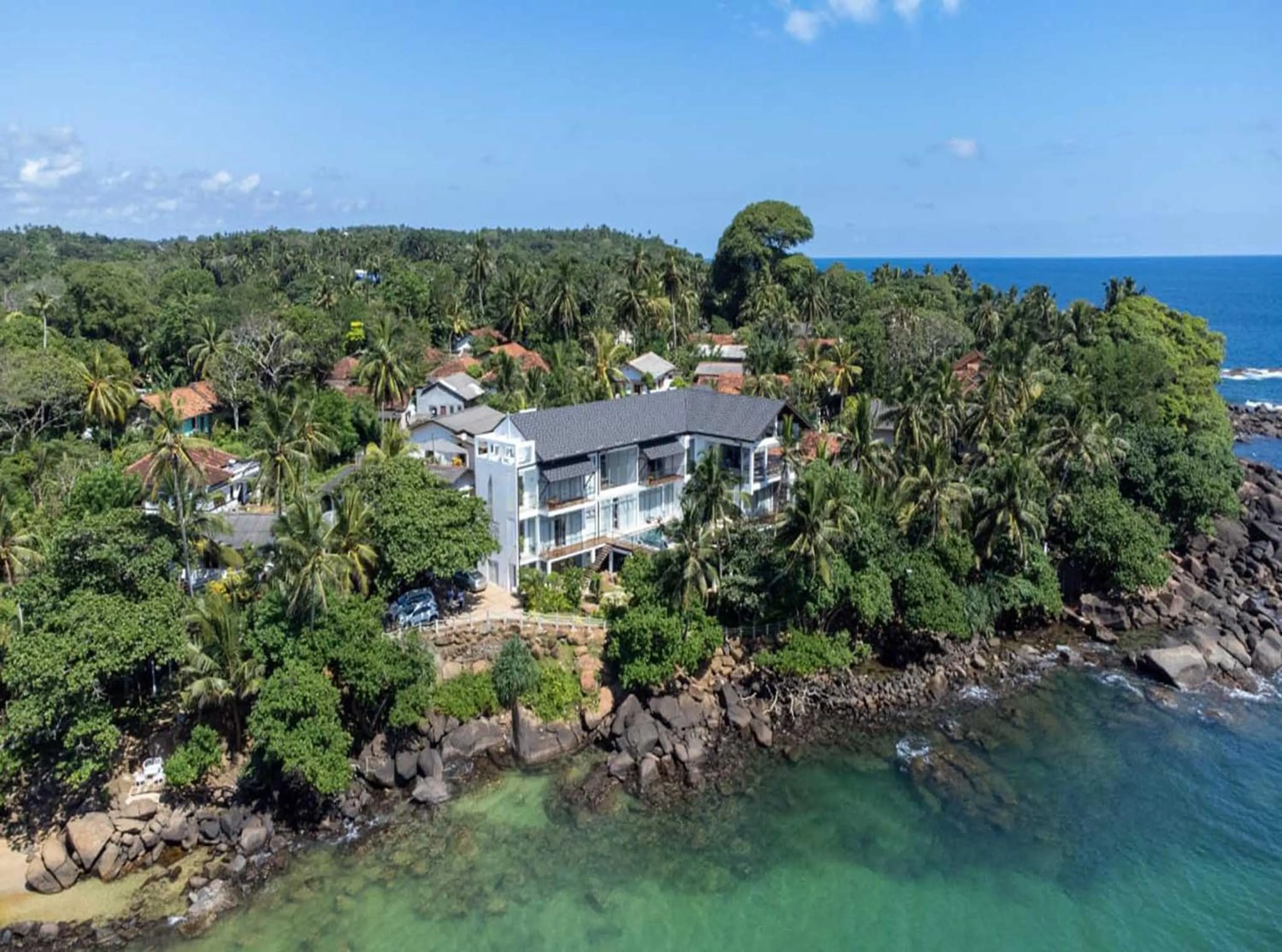 Property building in Beacon By The Bay Villas and Suites by the Clarks