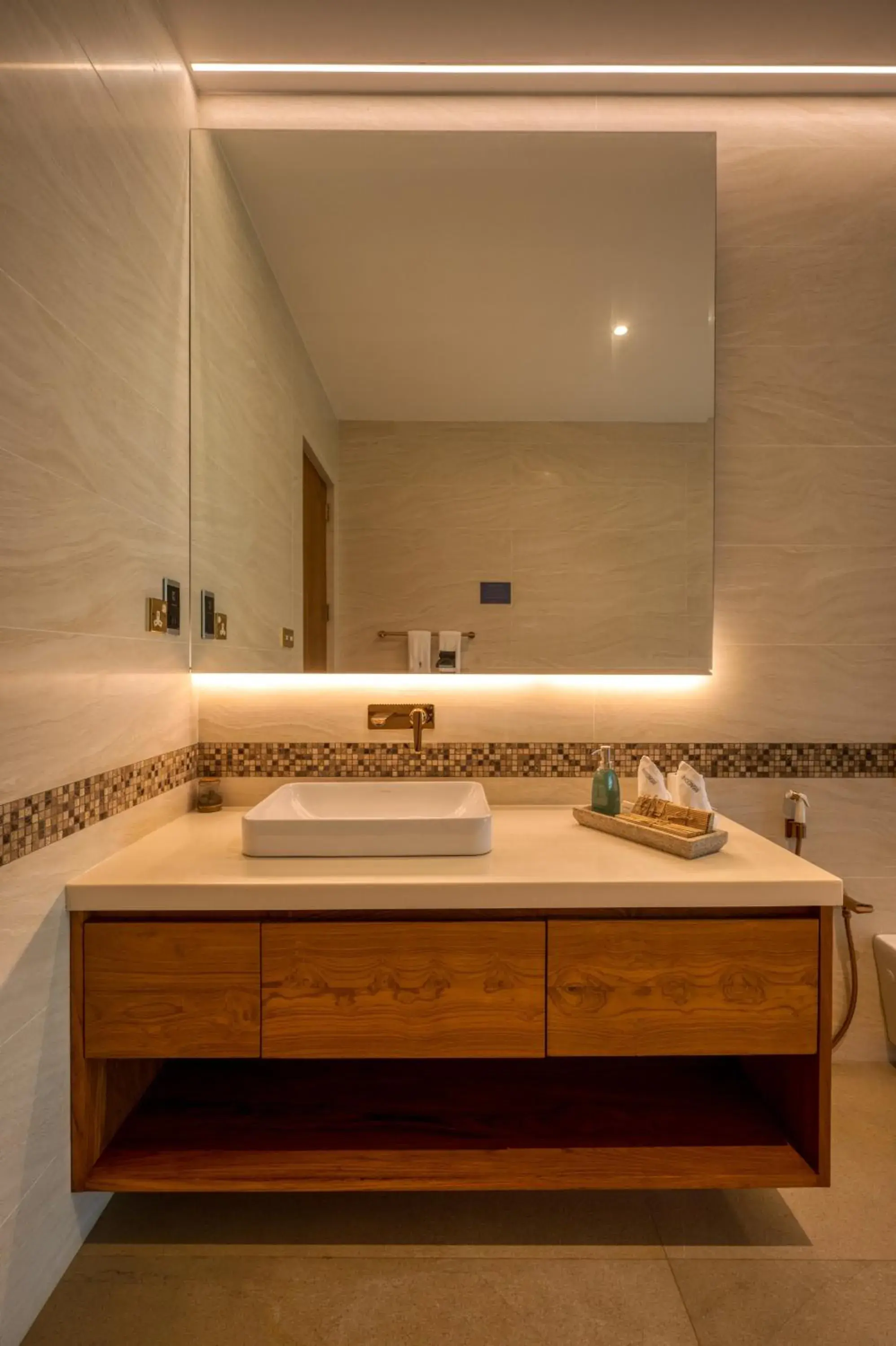 Suite with Sea View - single occupancy in Beacon By The Bay Villas and Suites by the Clarks Suite with Sea View - single occupancy in Beacon By The Bay Villas and Suites by the Clarks