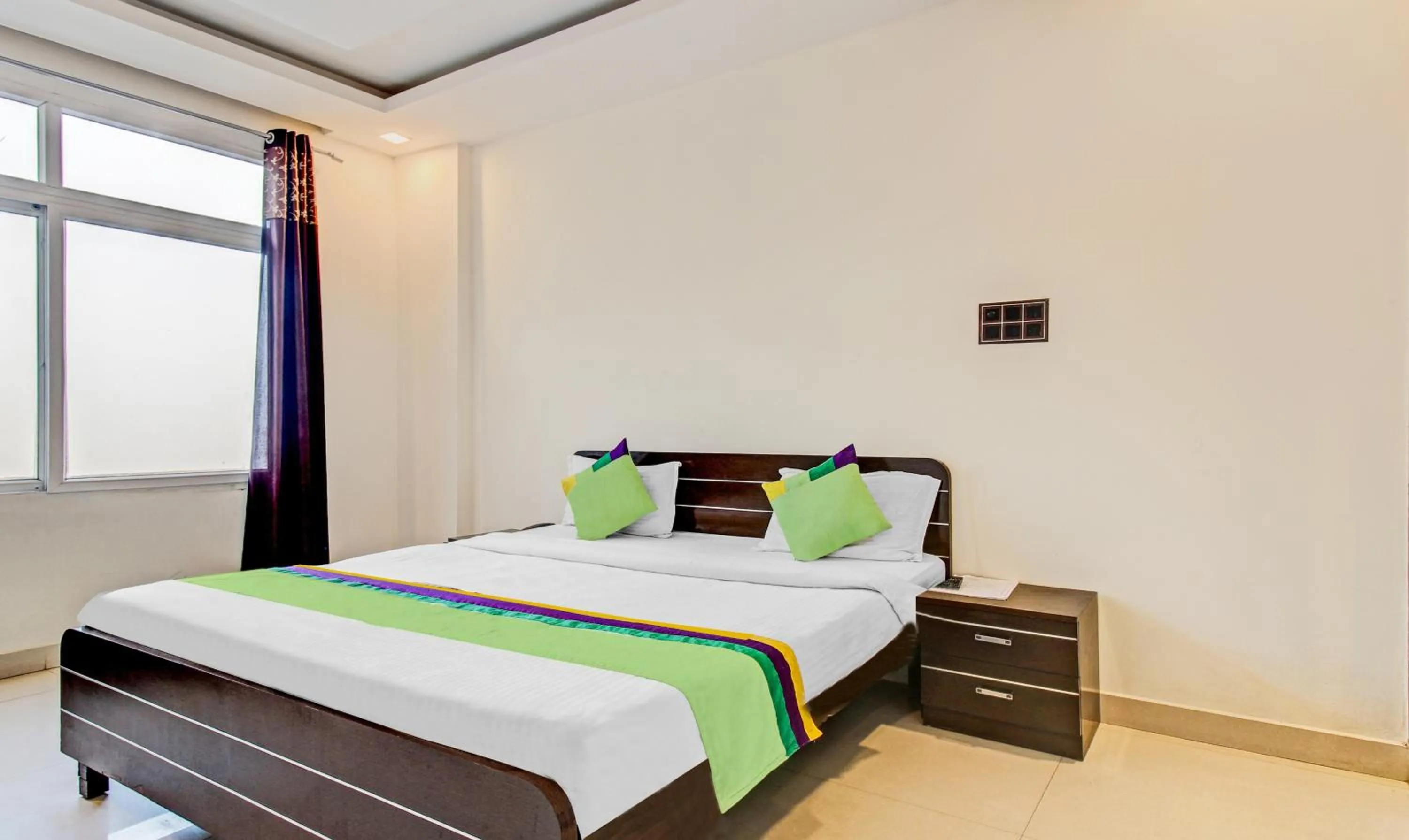 Bedroom, Bed in Treebo Silver Grand