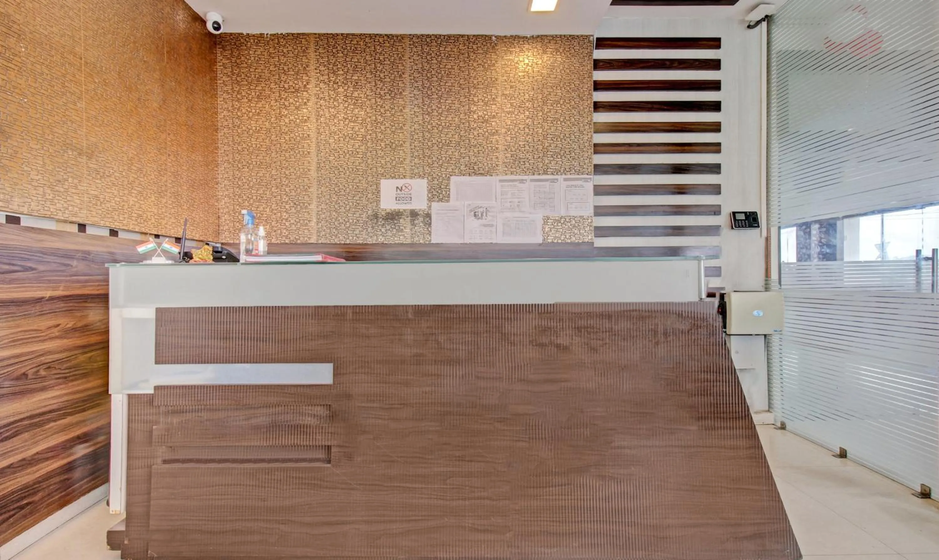 Lobby or reception in Treebo Silver Grand