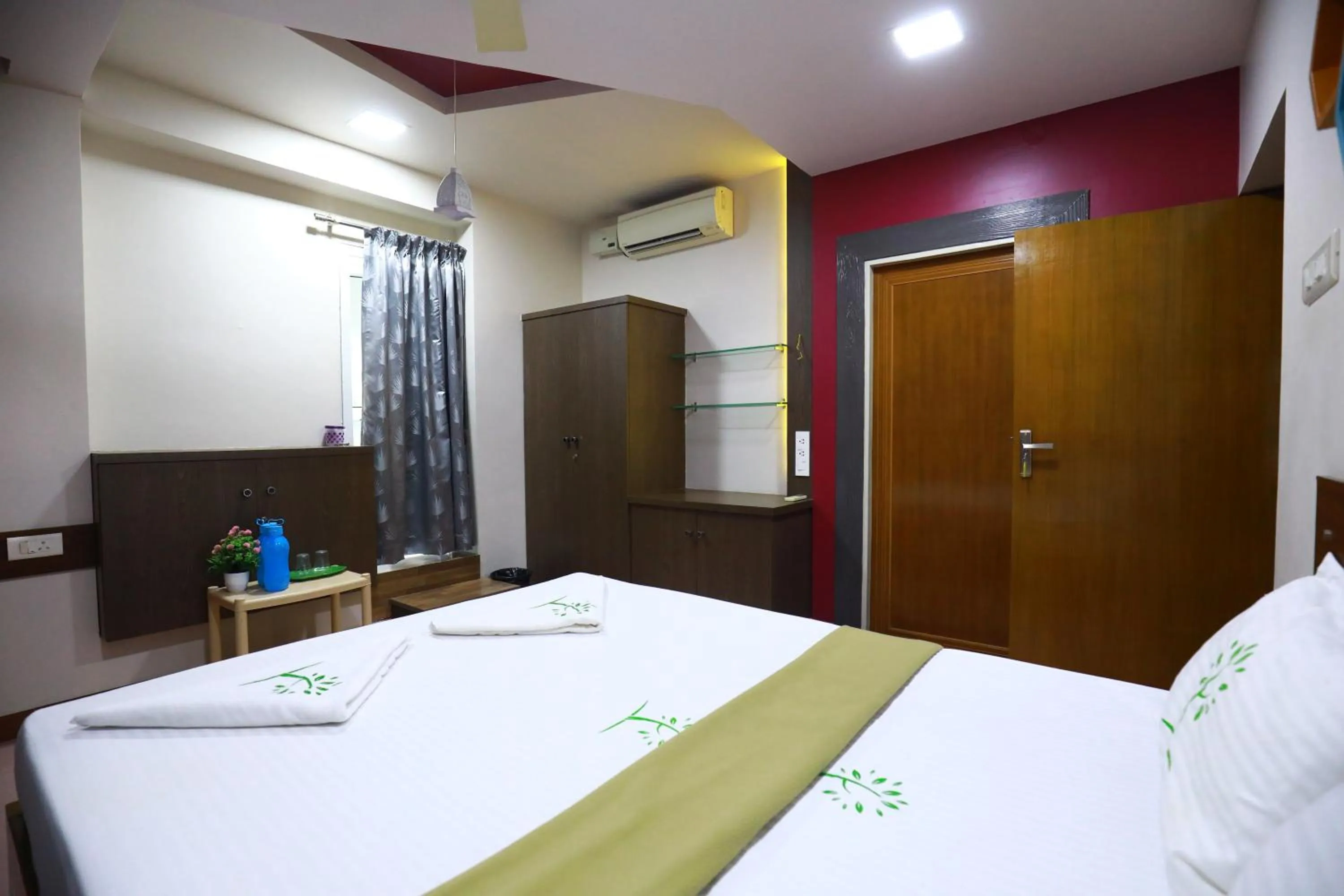 Photo of the whole room in The Ideal Nest Kumbakonam