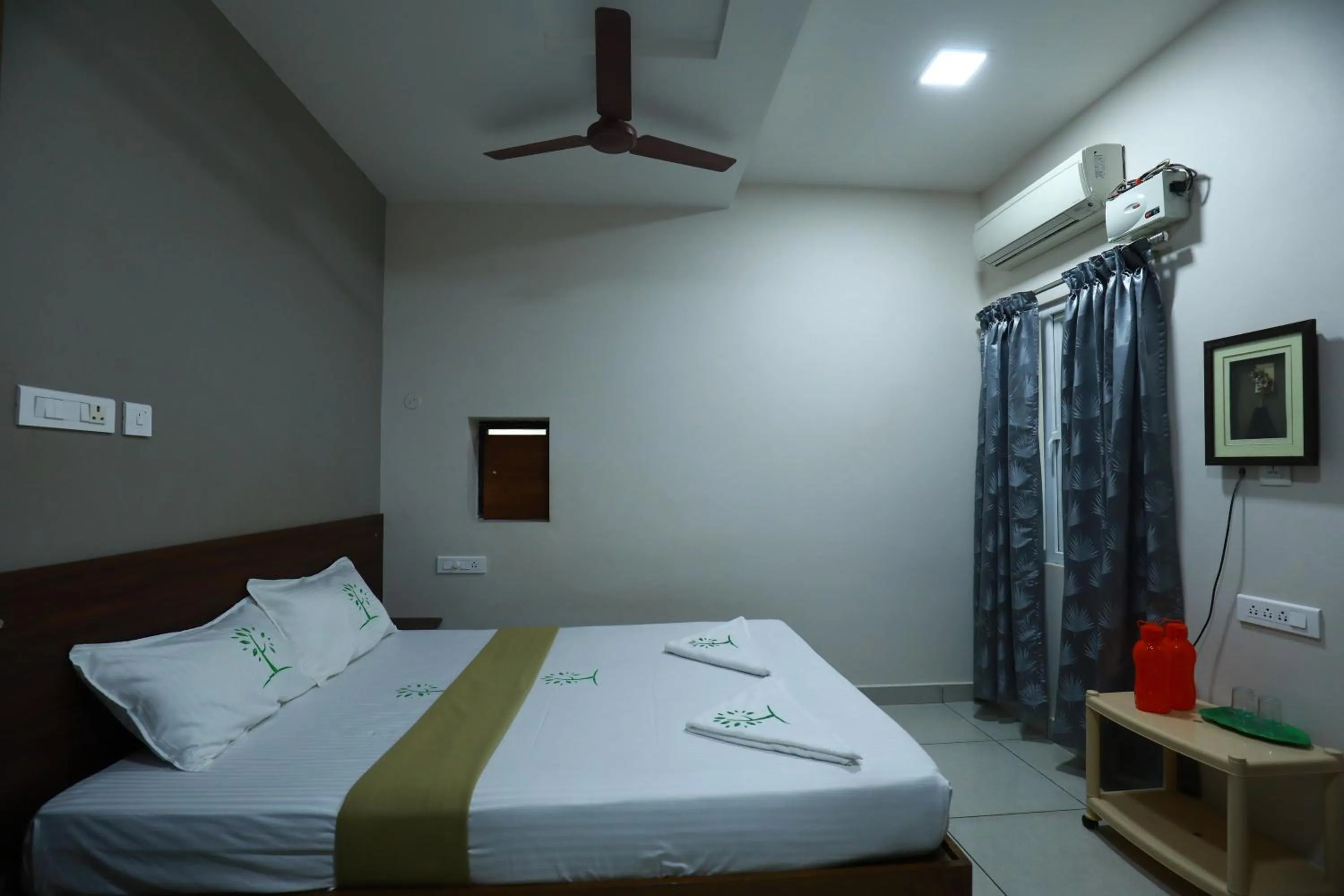 Bed in The Ideal Nest Kumbakonam