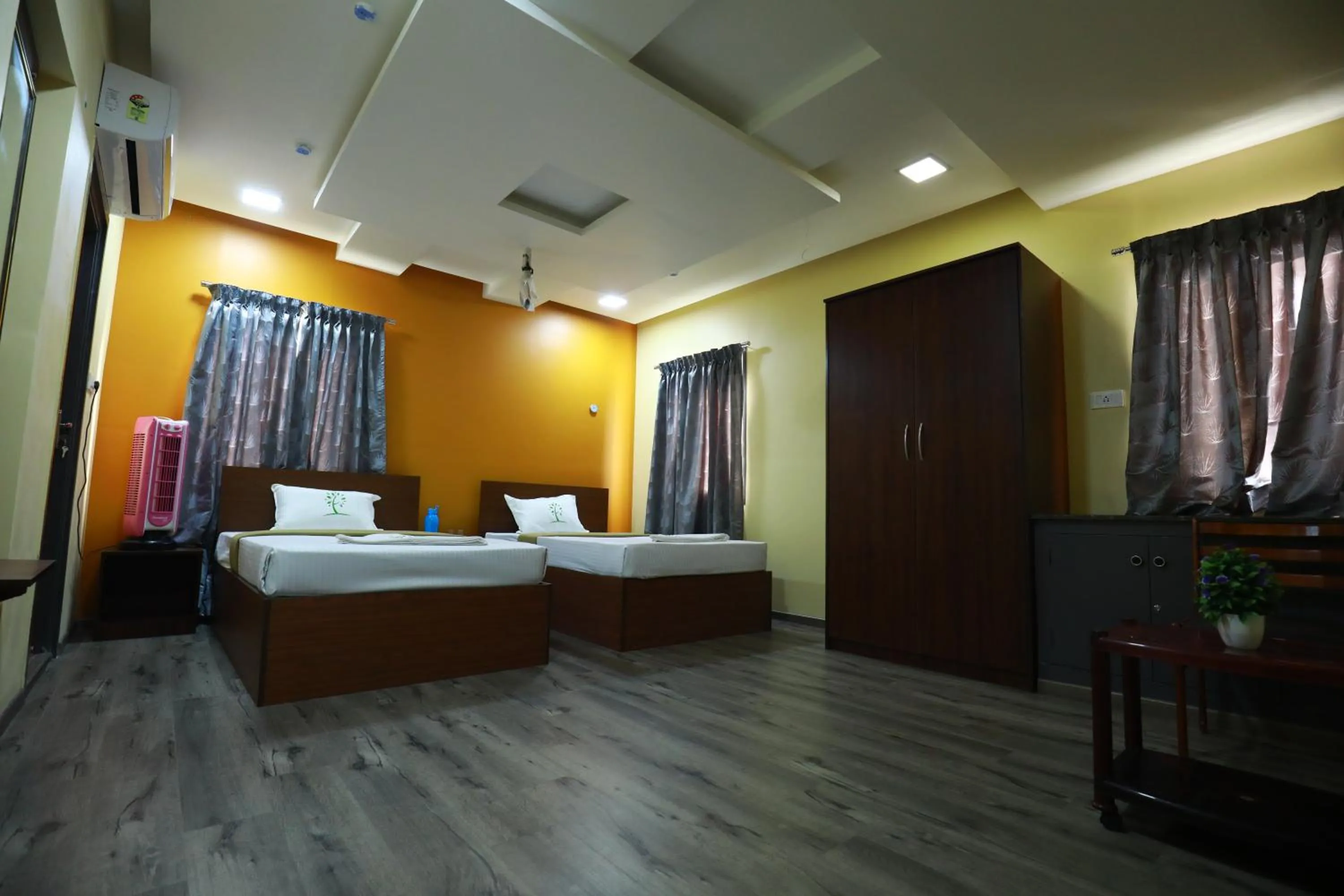 Photo of the whole room in The Ideal Nest Kumbakonam