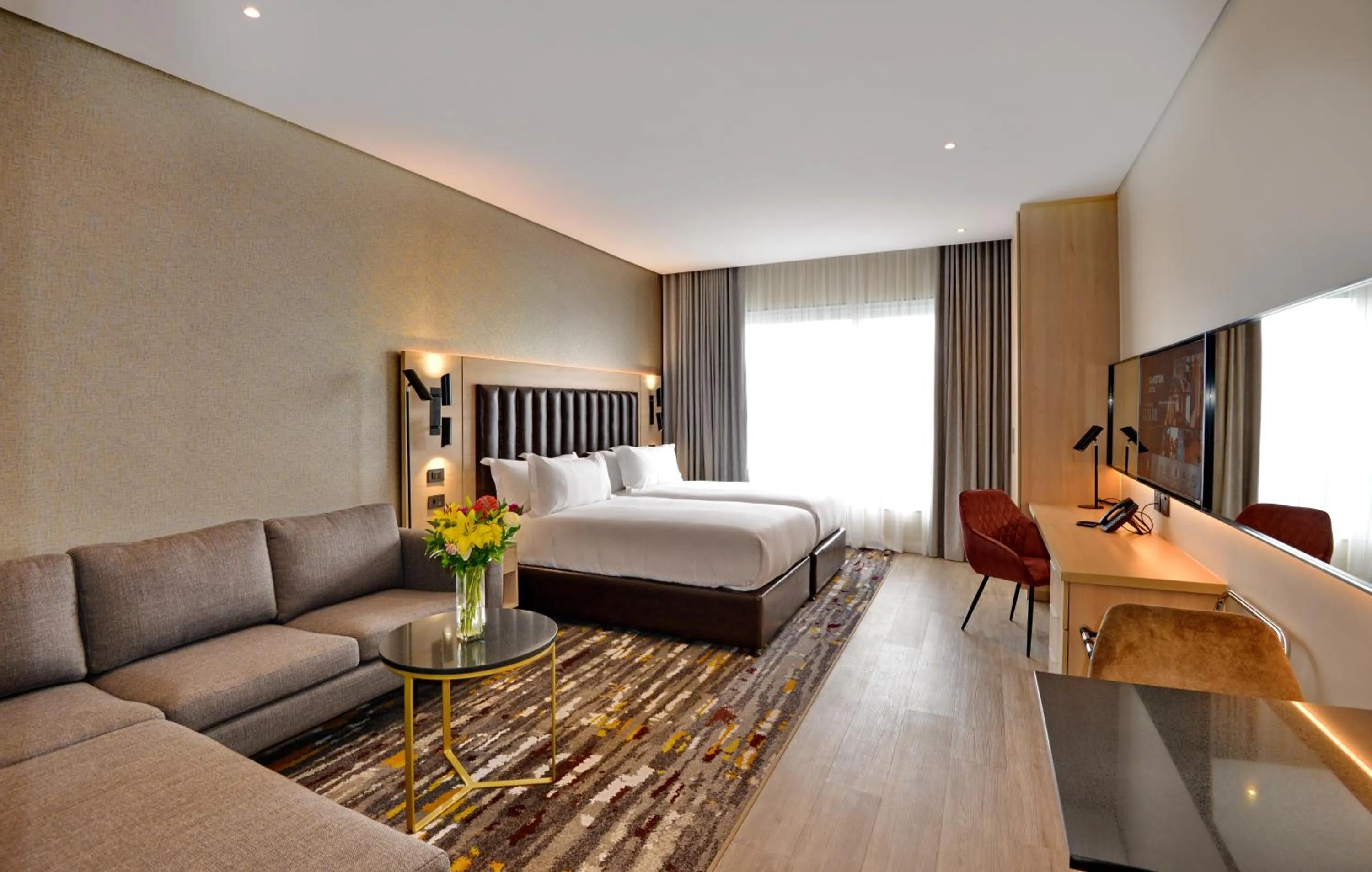 Photo of the whole room, Bed in @Sandton Hotel