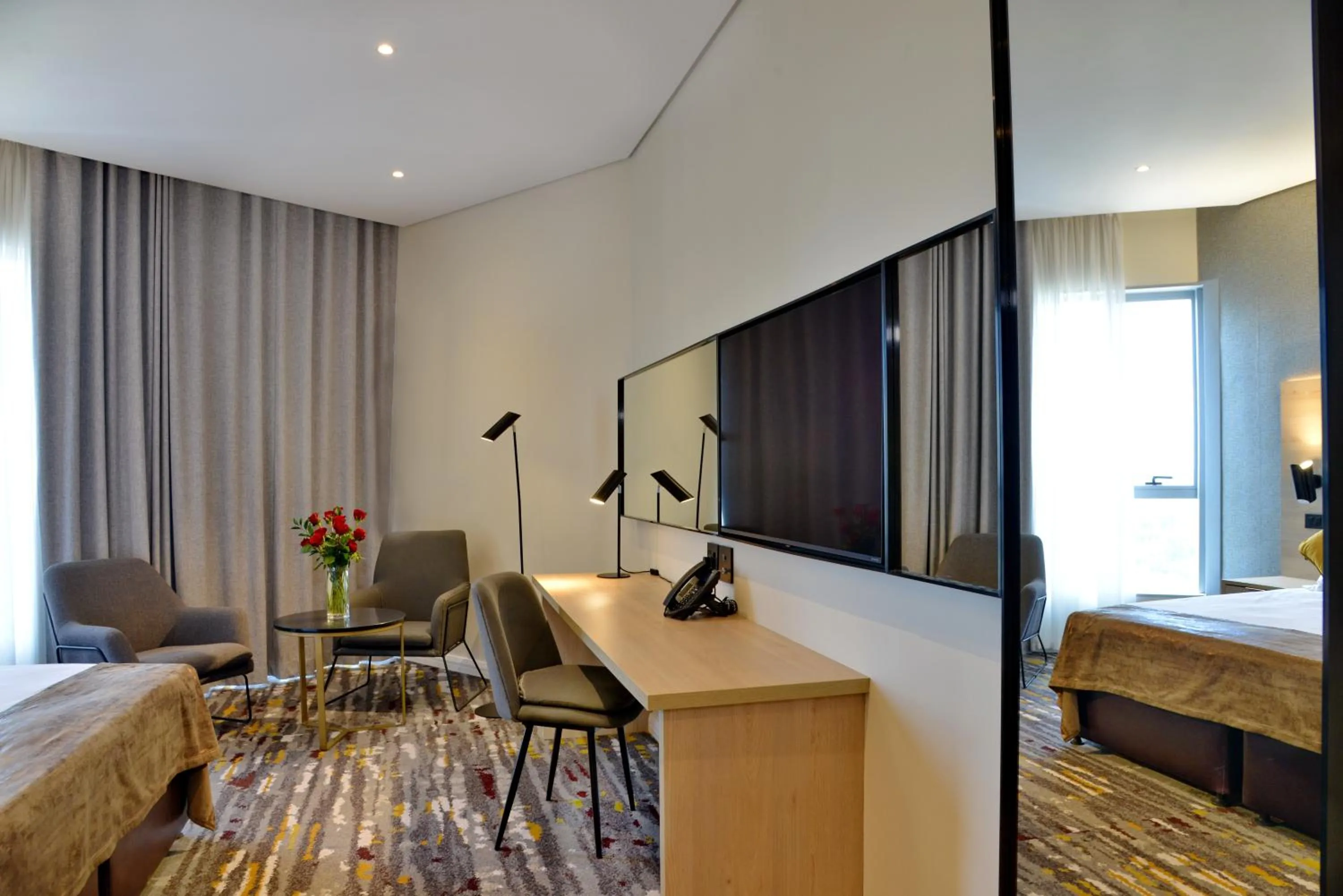 Bedroom, Bed in @Sandton Hotel