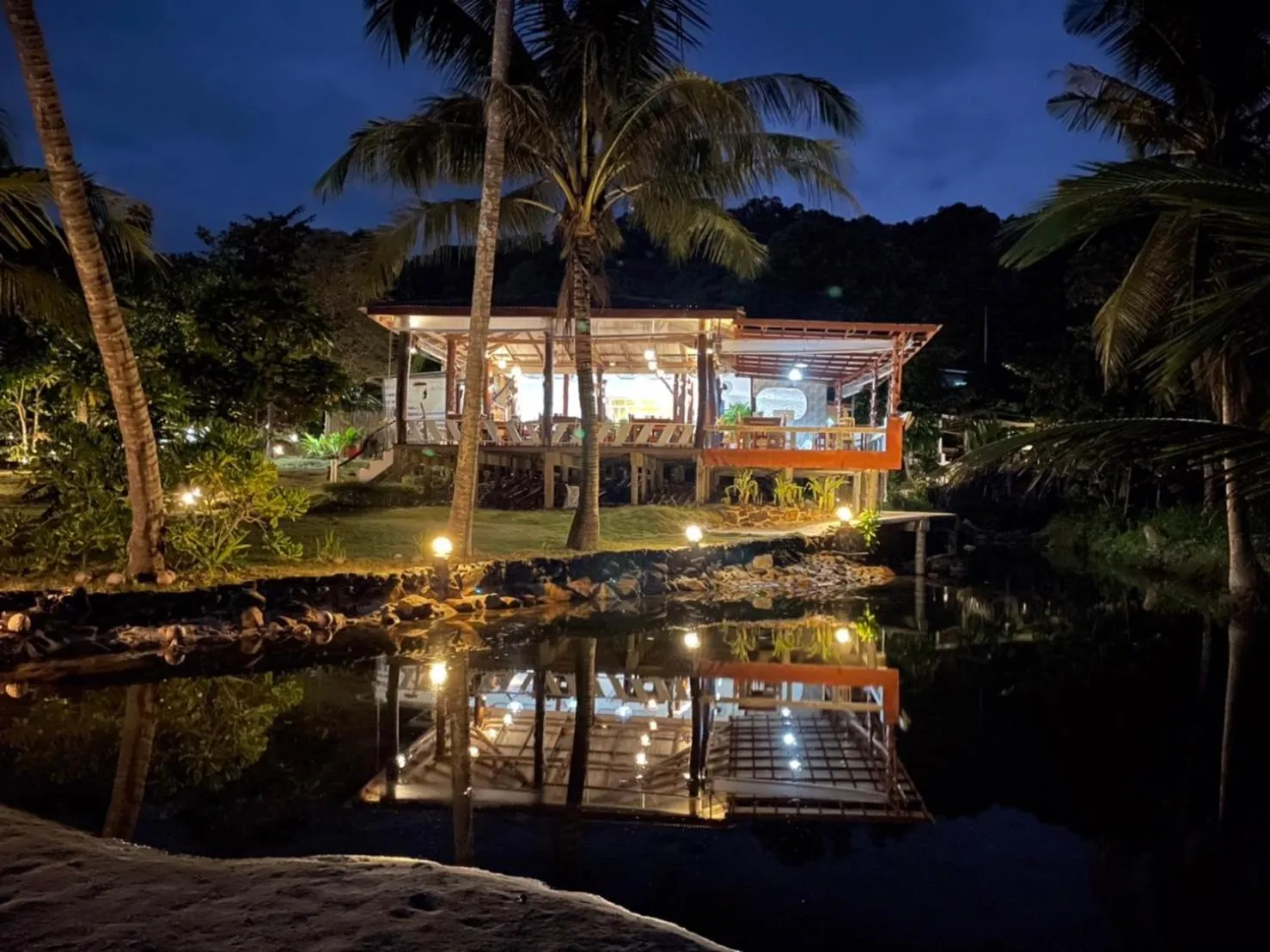 Restaurant/places to eat in Sunshine On The Rock