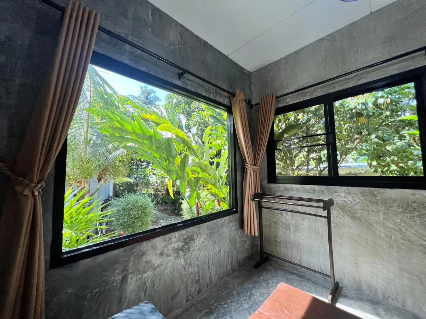 Garden view in Sunshine On The Rock