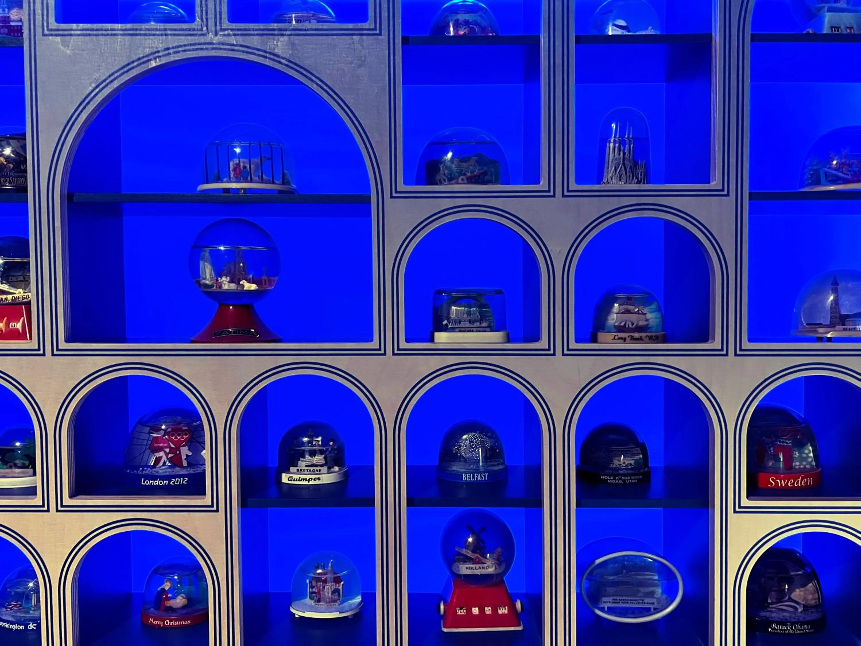 Decorative detail in Art Hostel