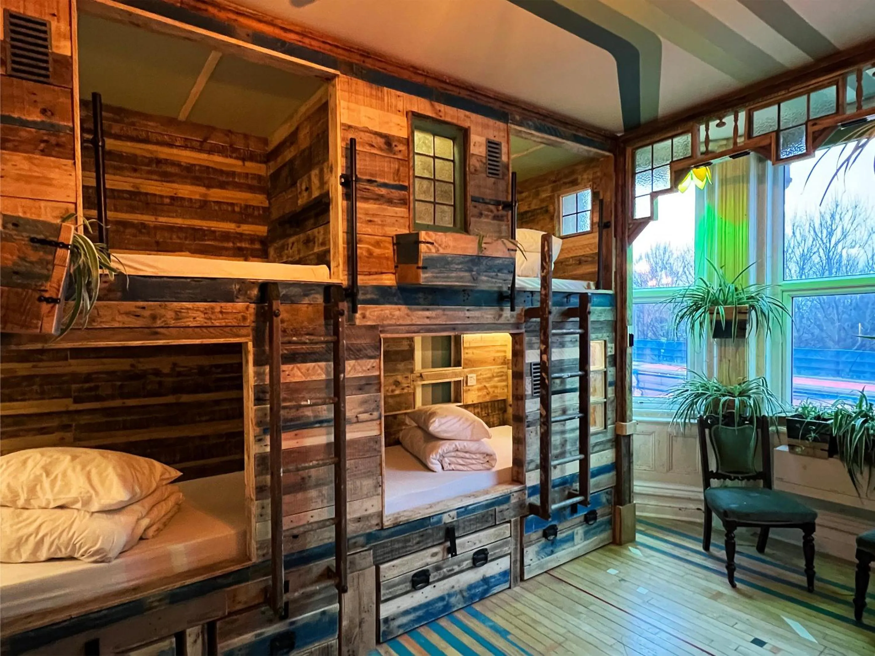 Decorative detail in Art Hostel