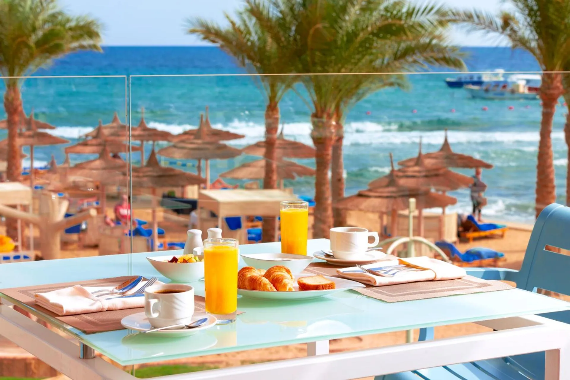 Restaurant/places to eat in Beach Albatros The Club - Aqua Park