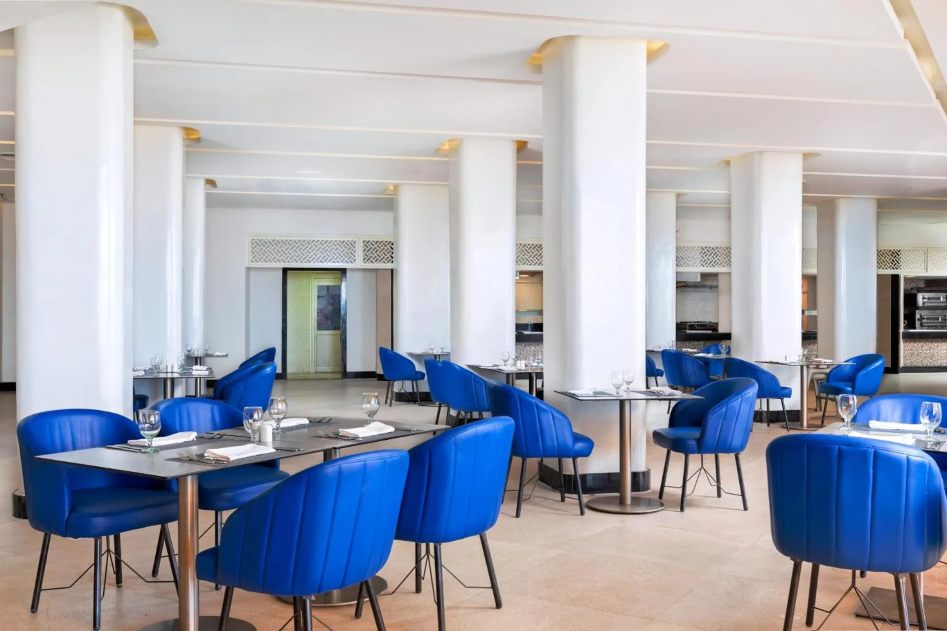 Restaurant/places to eat in Beach Albatros The Club - Aqua Park
