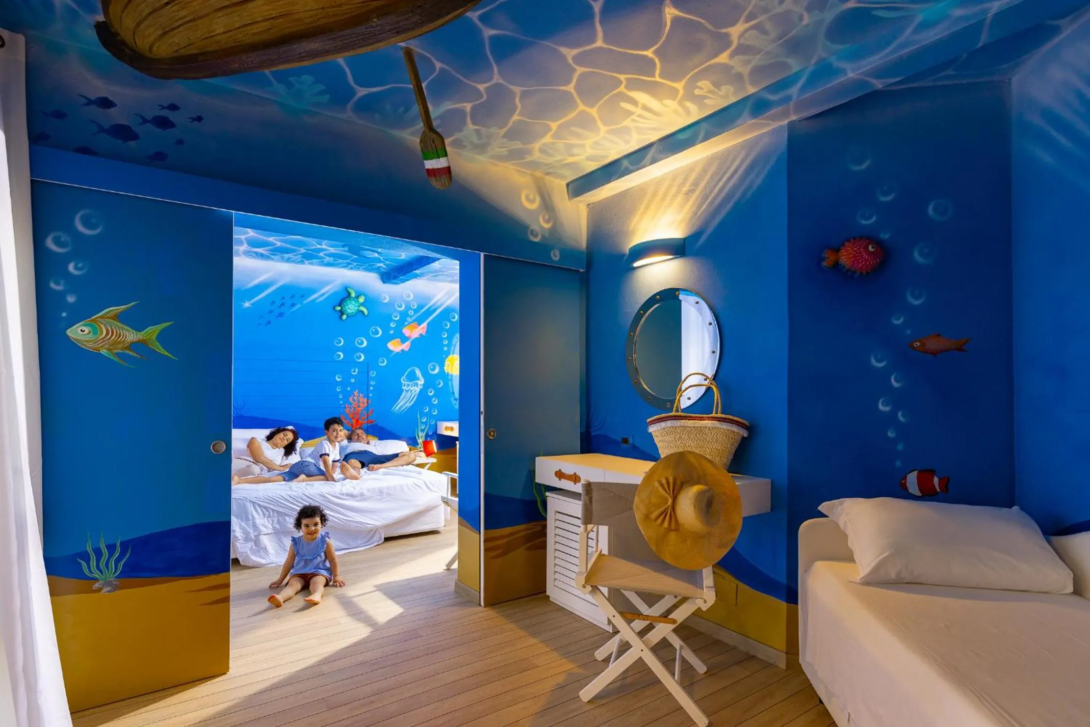 People, Bed in UNAHOTELS Club Hotel Ancora