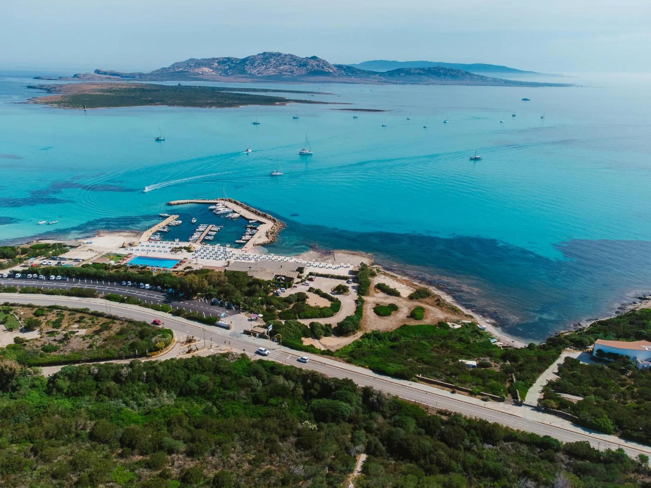 Natural landscape in UNAHOTELS Club Hotel Ancora