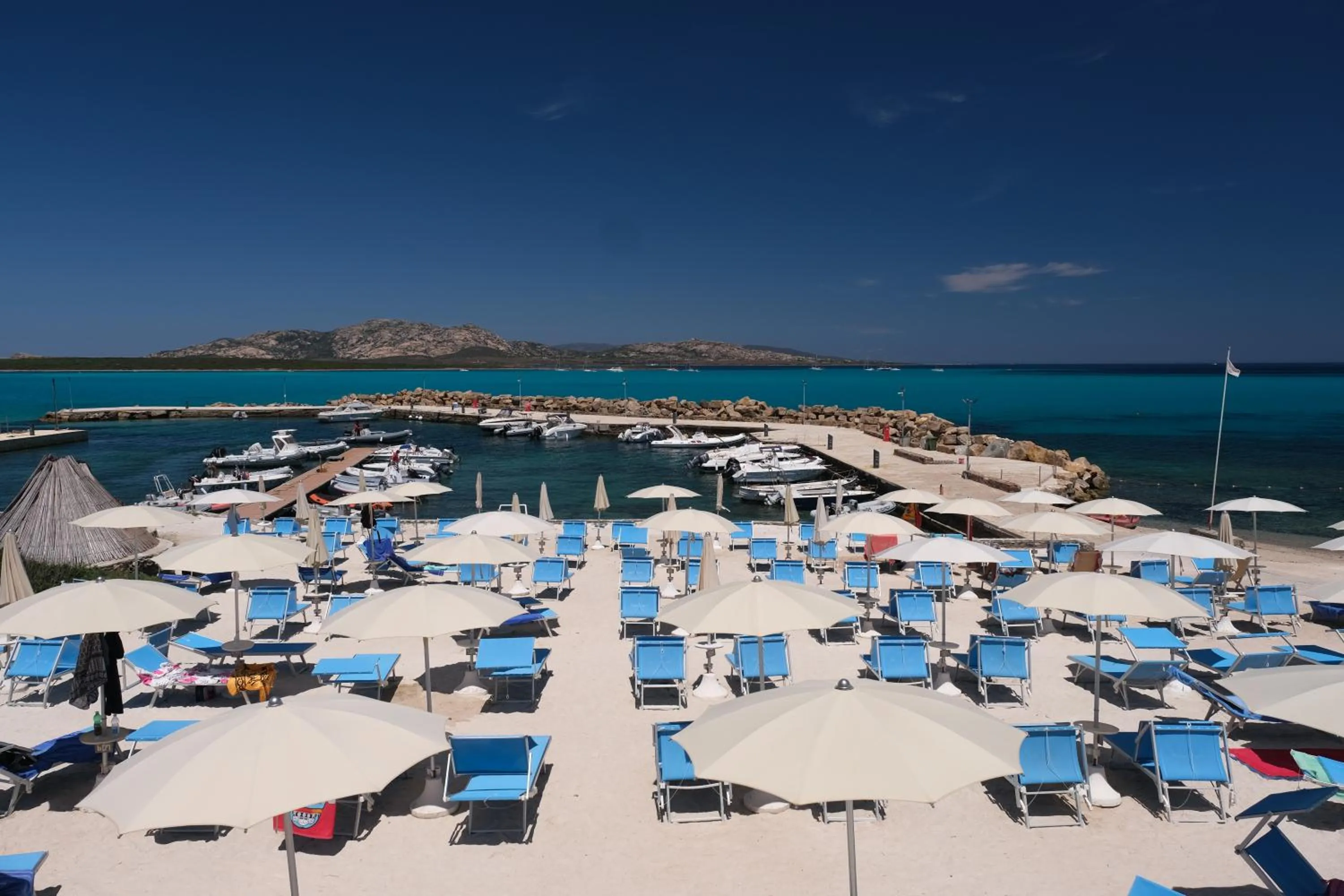 Area and facilities in UNAHOTELS Club Hotel Ancora