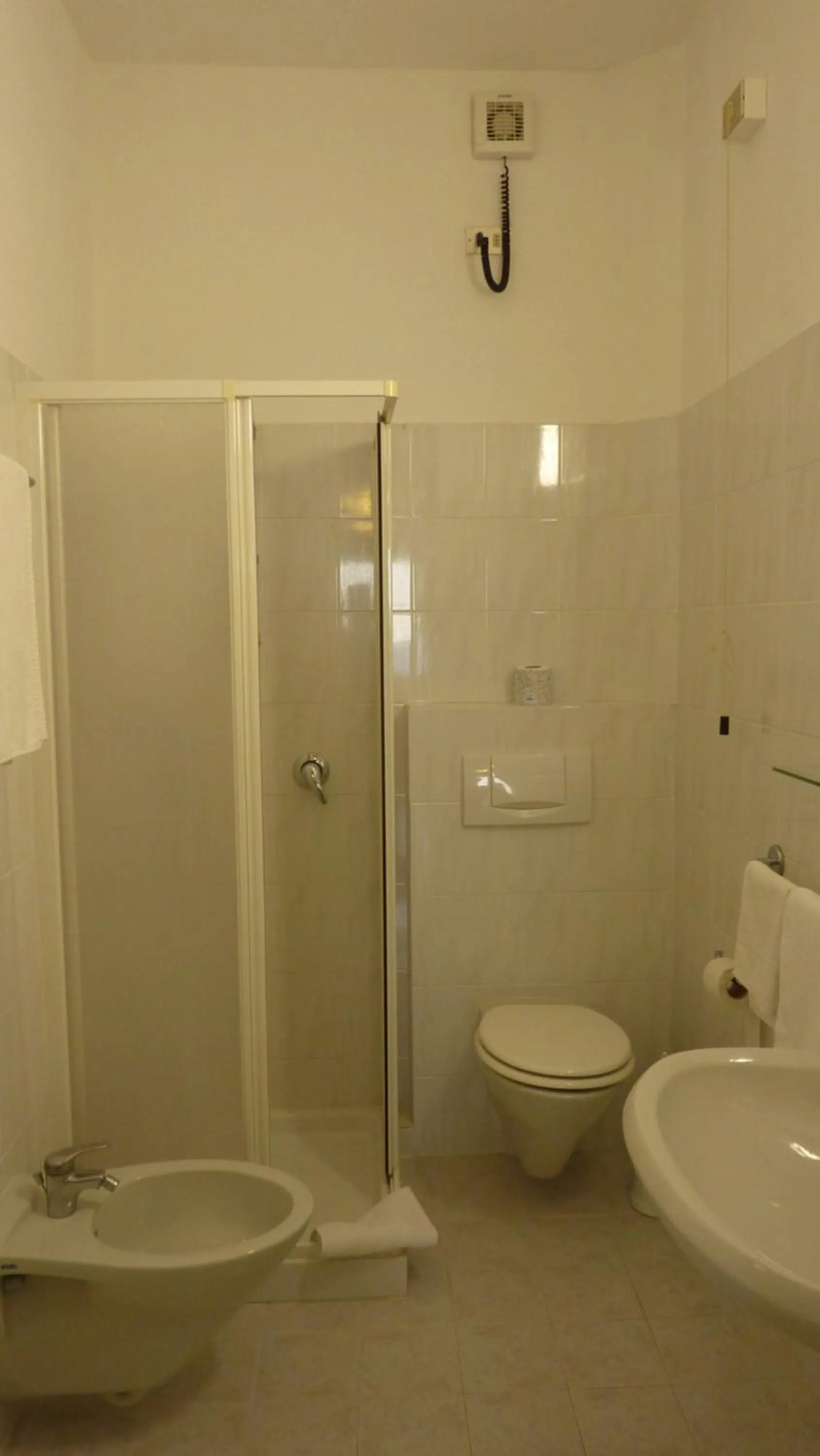 Shower in Hotel La Perla Del Capo