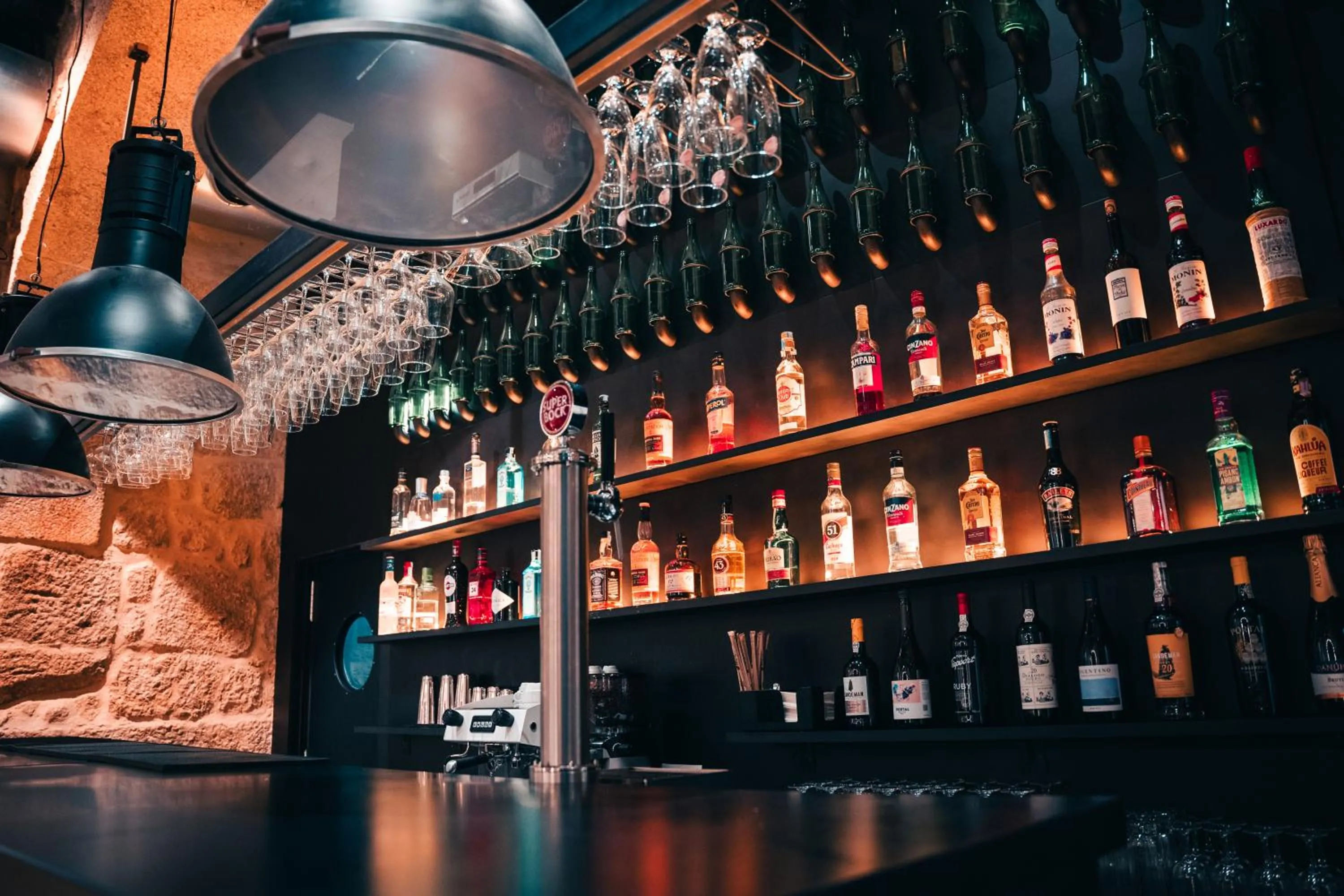 Restaurant/places to eat in The Central House Porto Ribeira