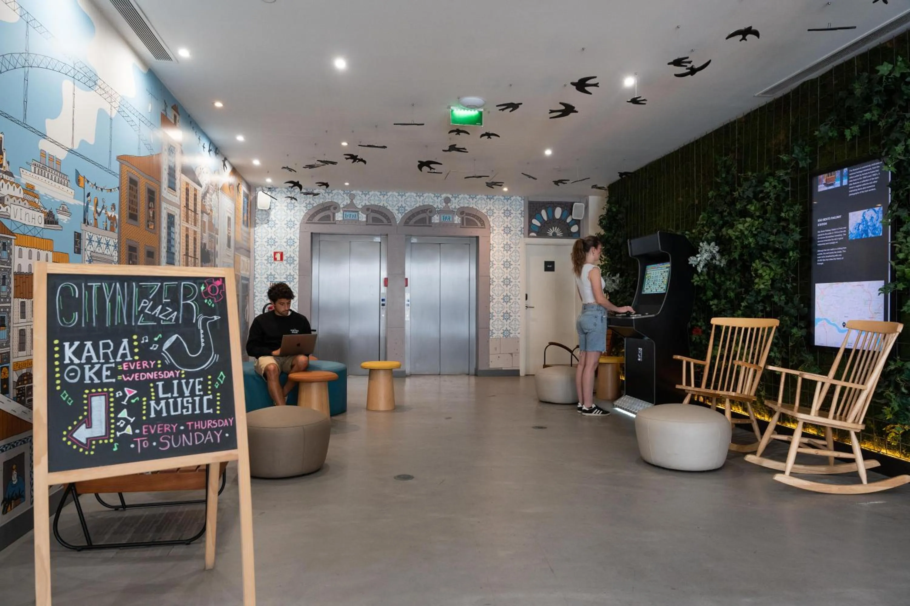 Lobby or reception in The Central House Porto Ribeira