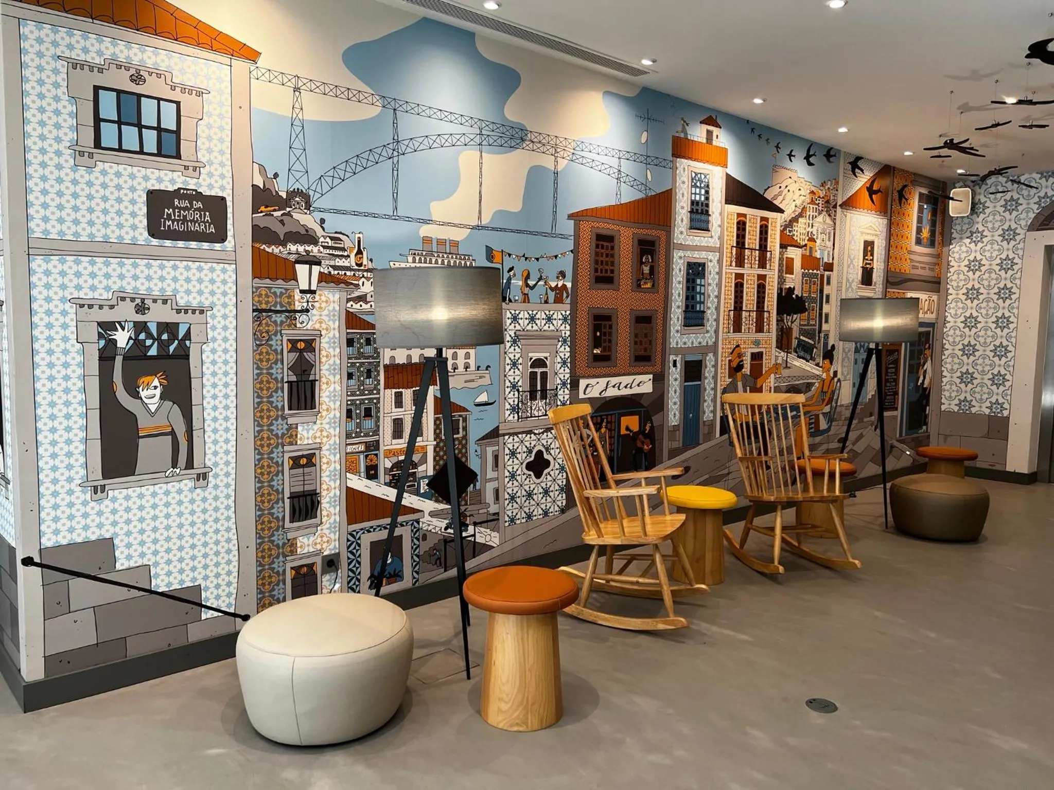 Lobby or reception in The Central House Porto Ribeira