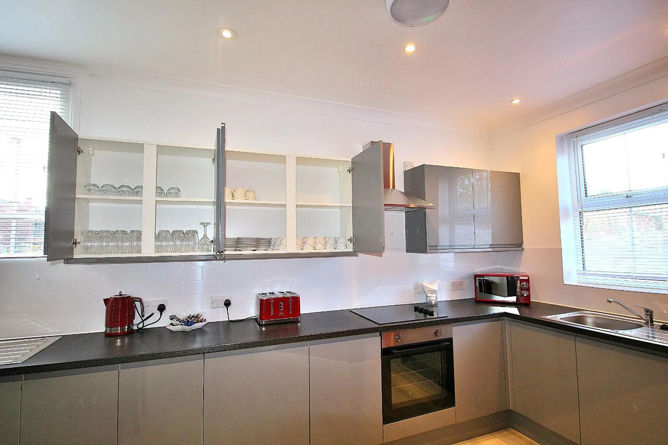 Communal kitchen in Hamilton