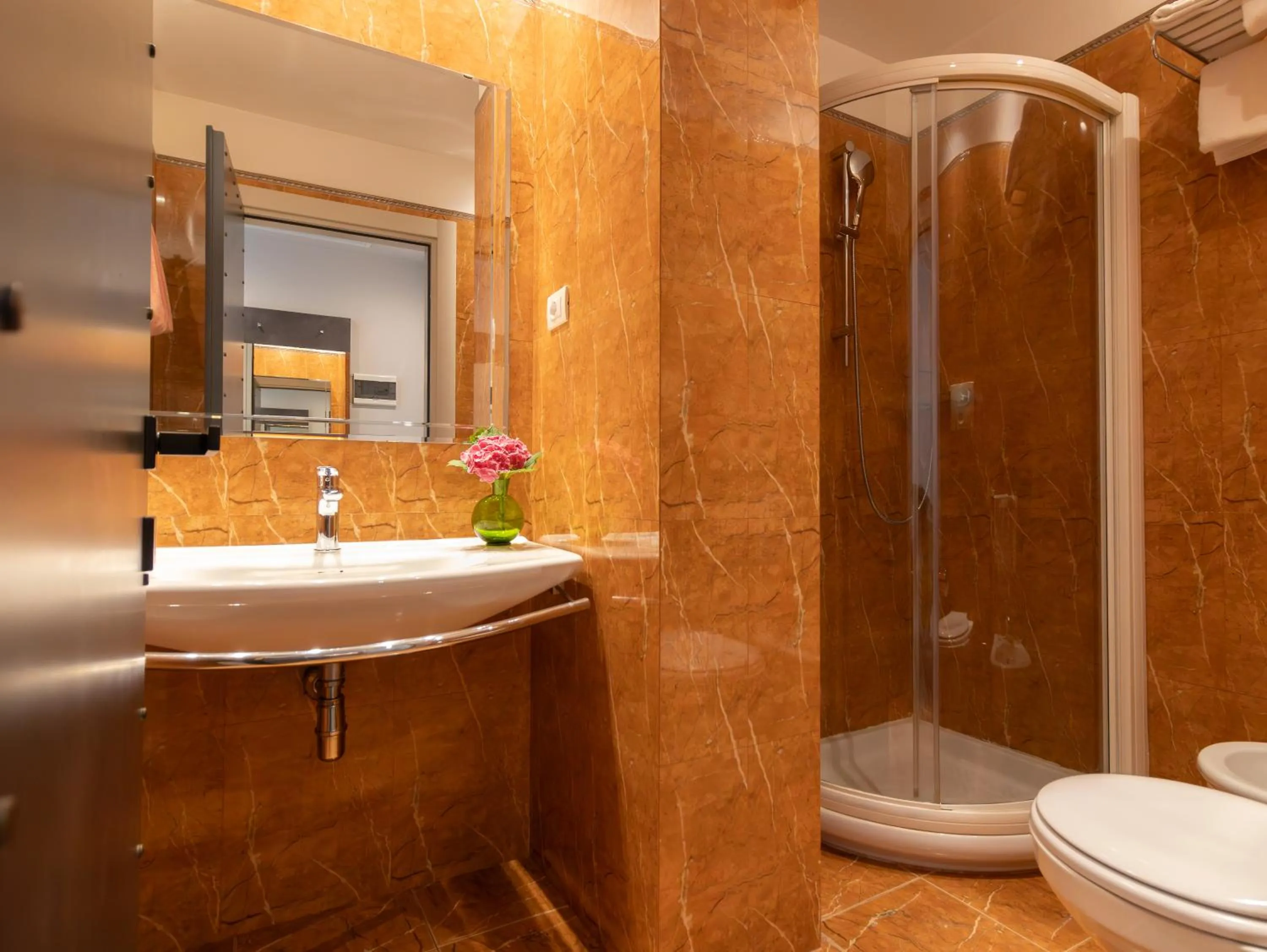 Bathroom in Parco dei Principi Boutique Hotel