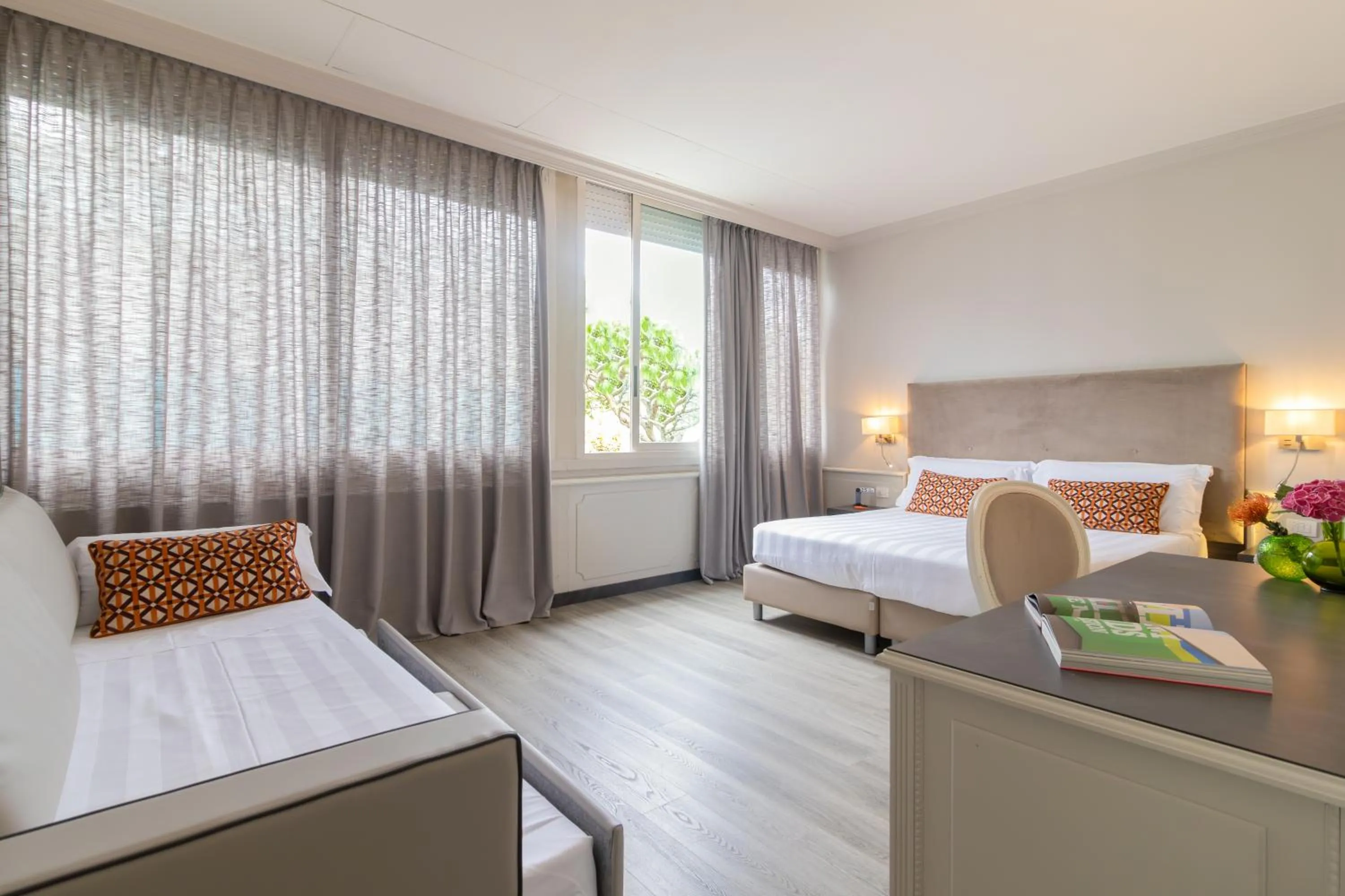 Photo of the whole room, Bed in Parco dei Principi Boutique Hotel