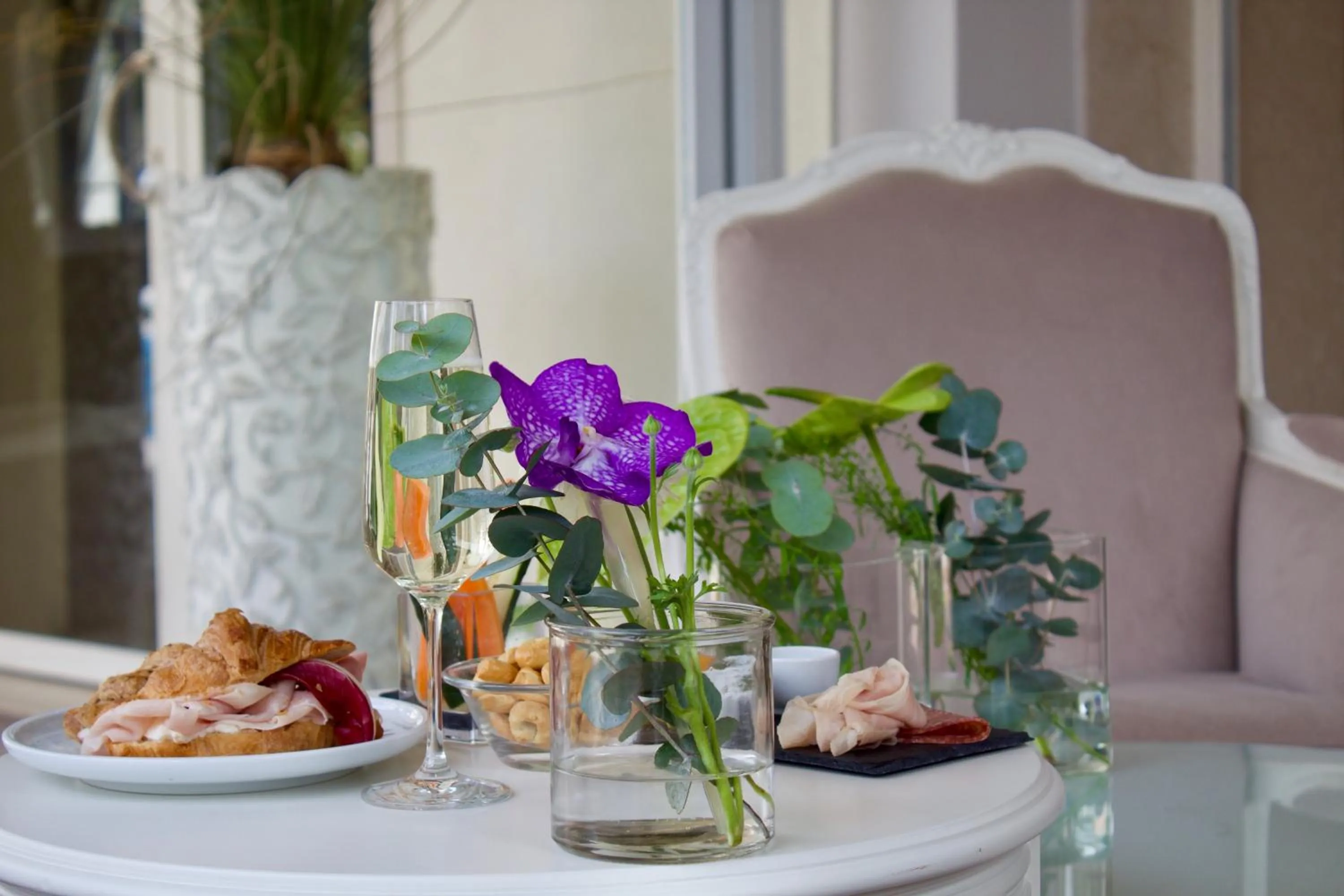 Seating area in Parco dei Principi Boutique Hotel