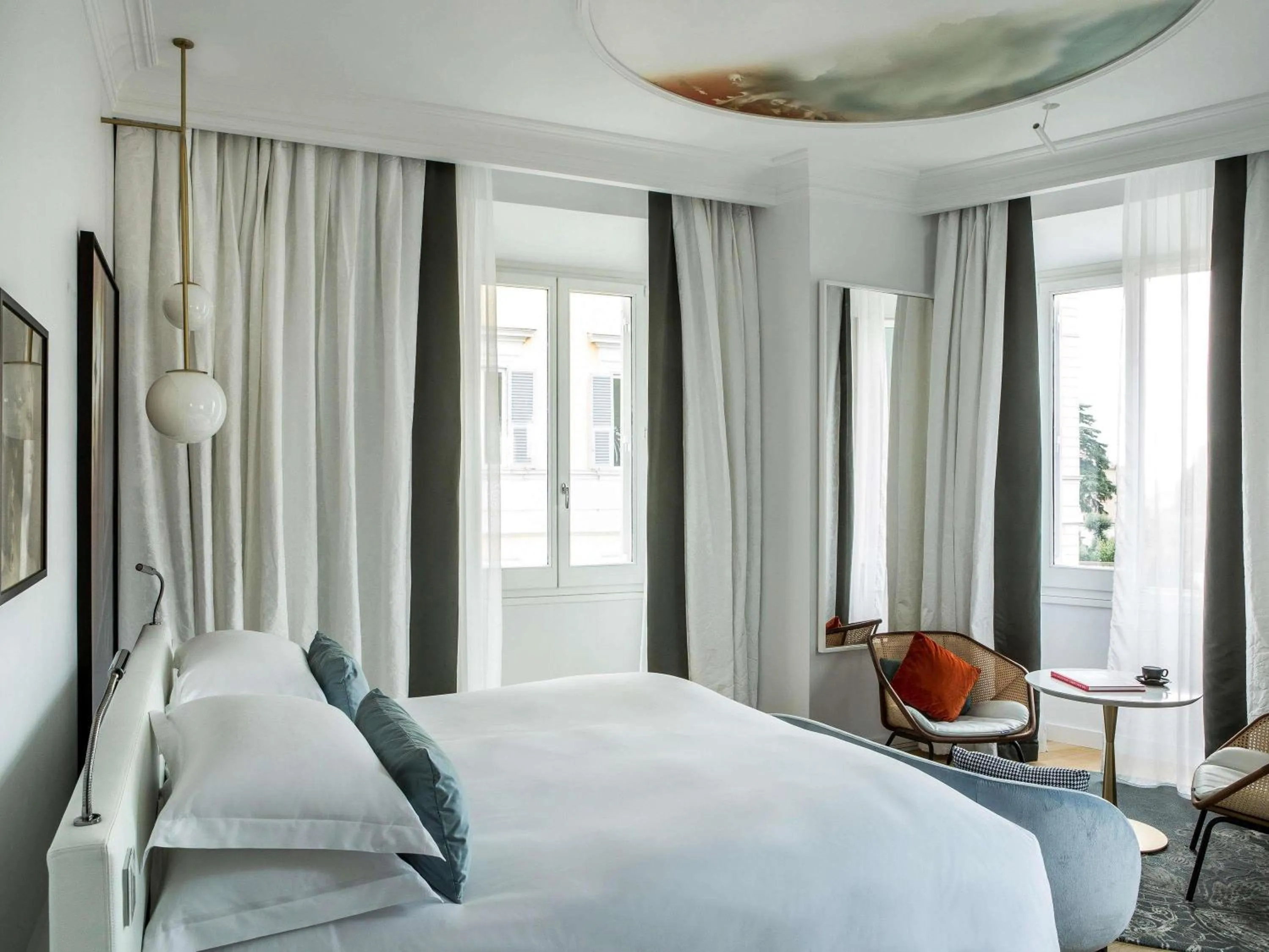 Bedroom, Bed in Sofitel Roma Villa Borghese