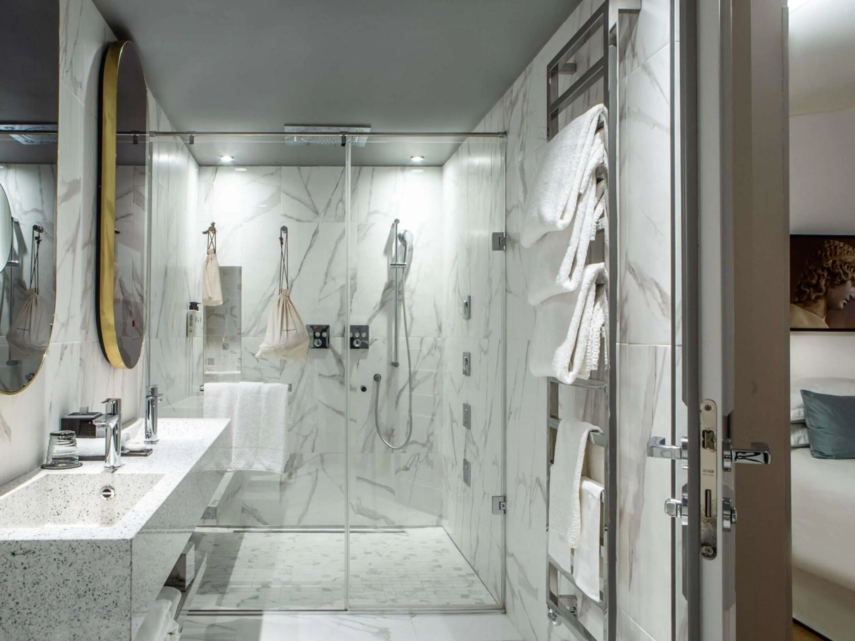 Bedroom in Sofitel Roma Villa Borghese