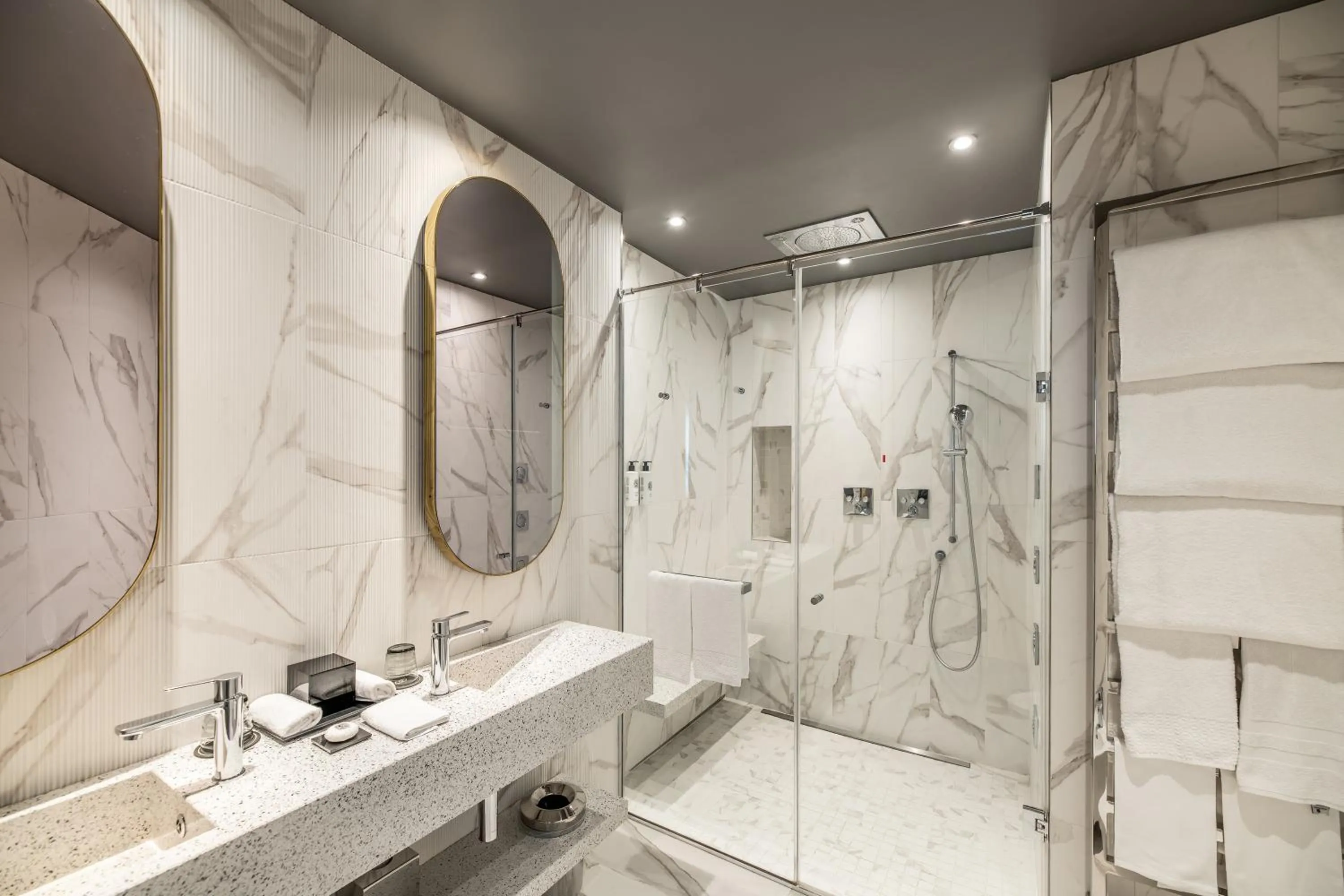 Bathroom in Sofitel Roma Villa Borghese