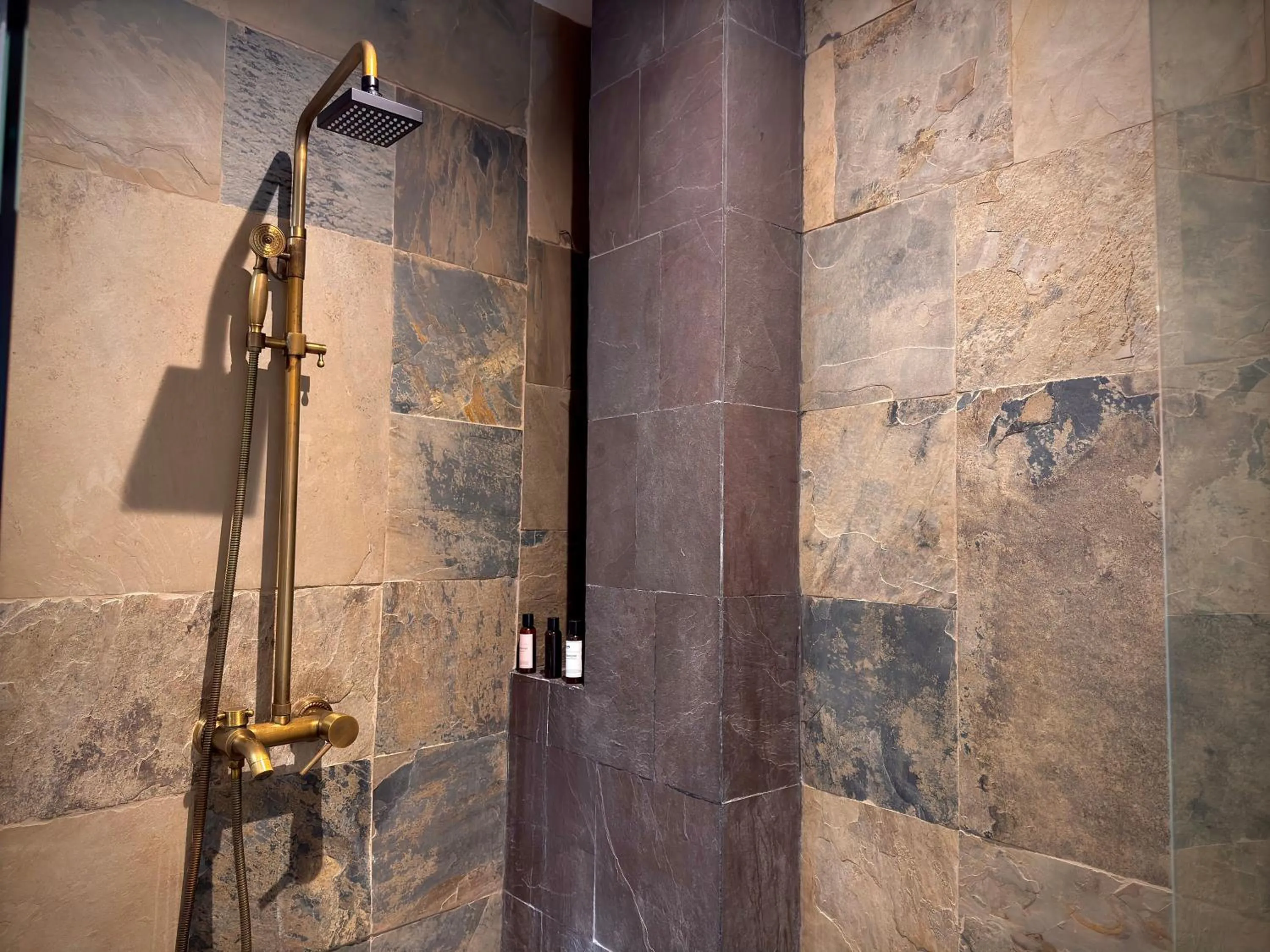 Shower in Hotel Boutique Casa Laja