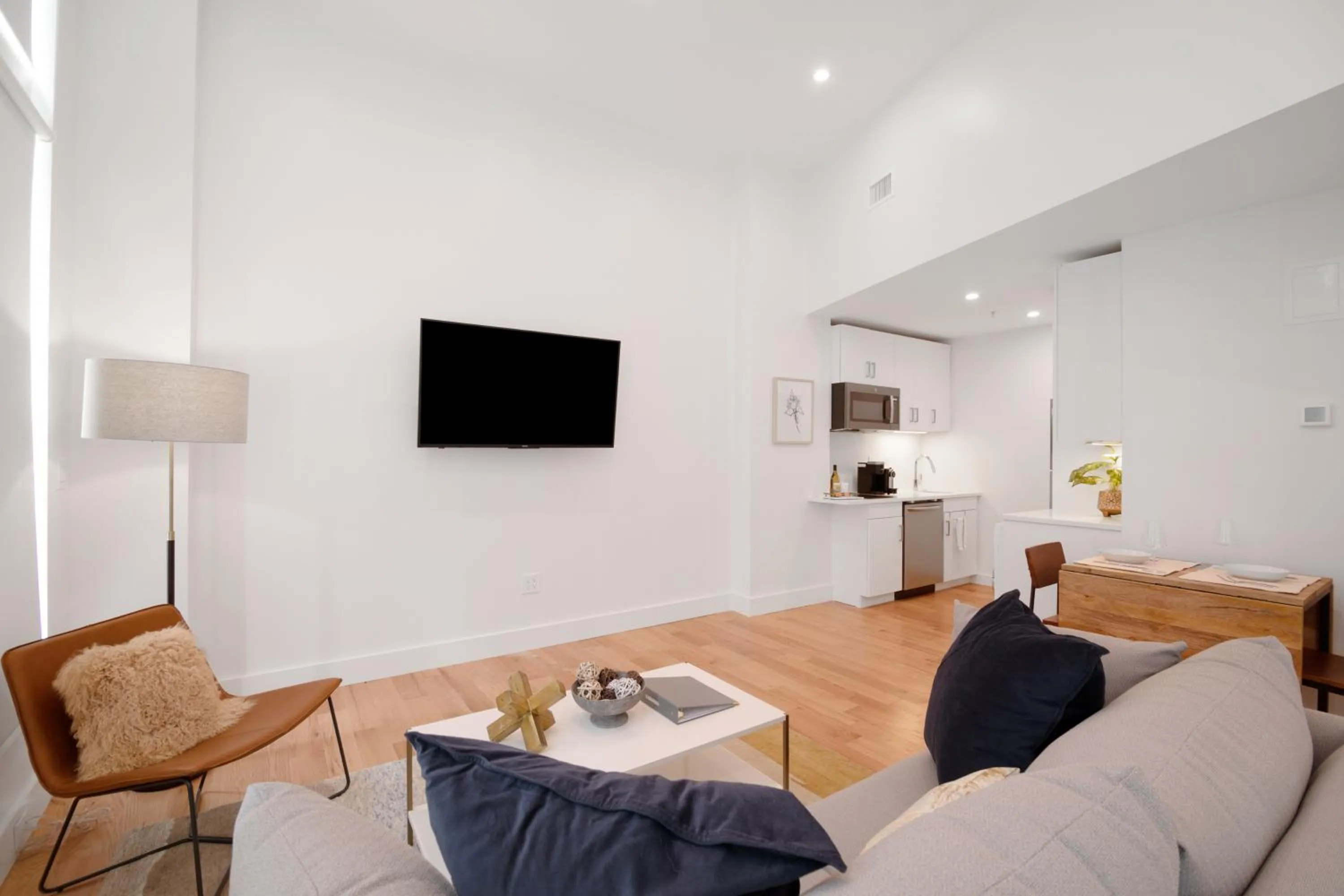 TV and multimedia in The Iris