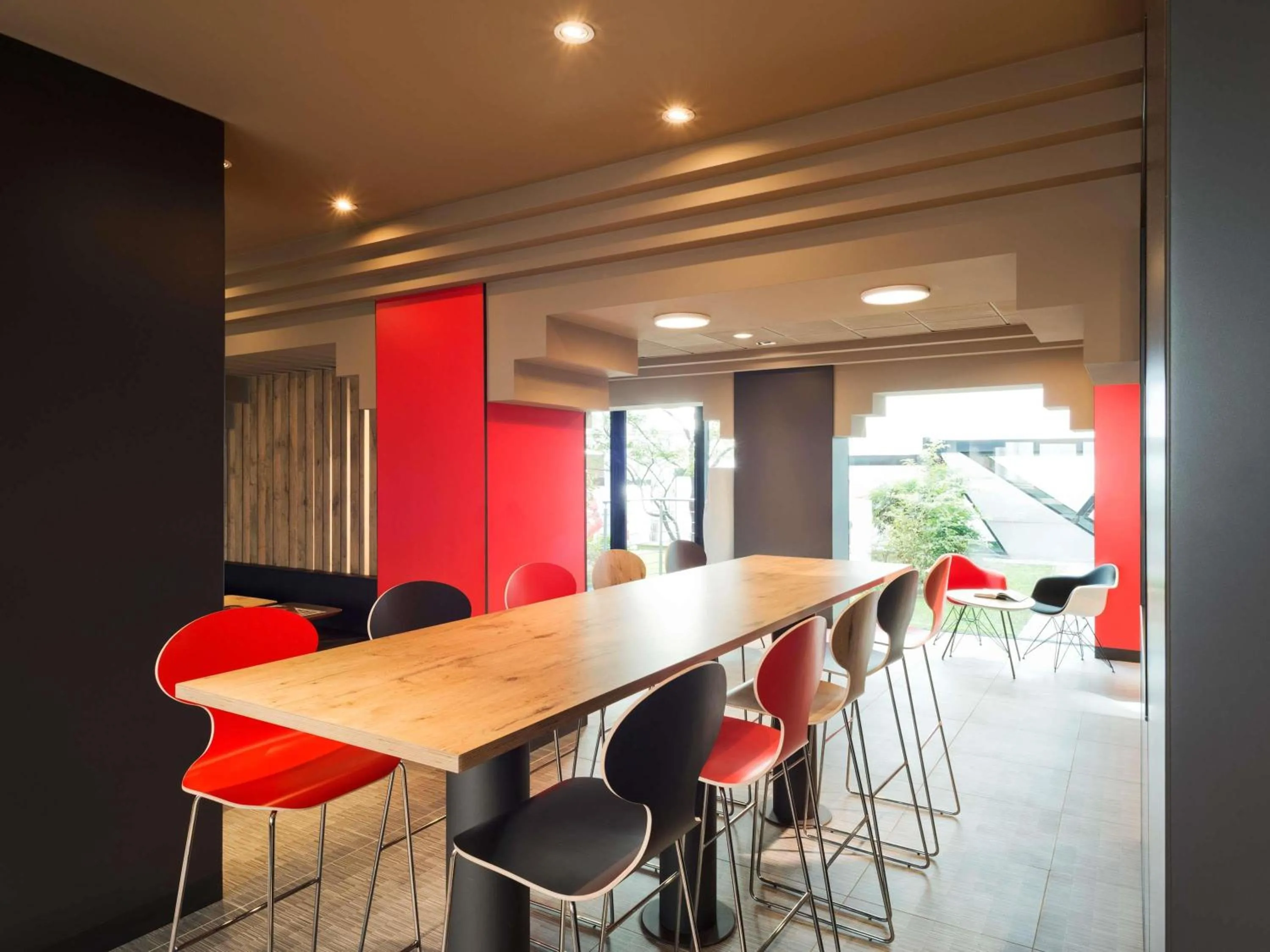 Lounge or bar in Ibis Milano Centro