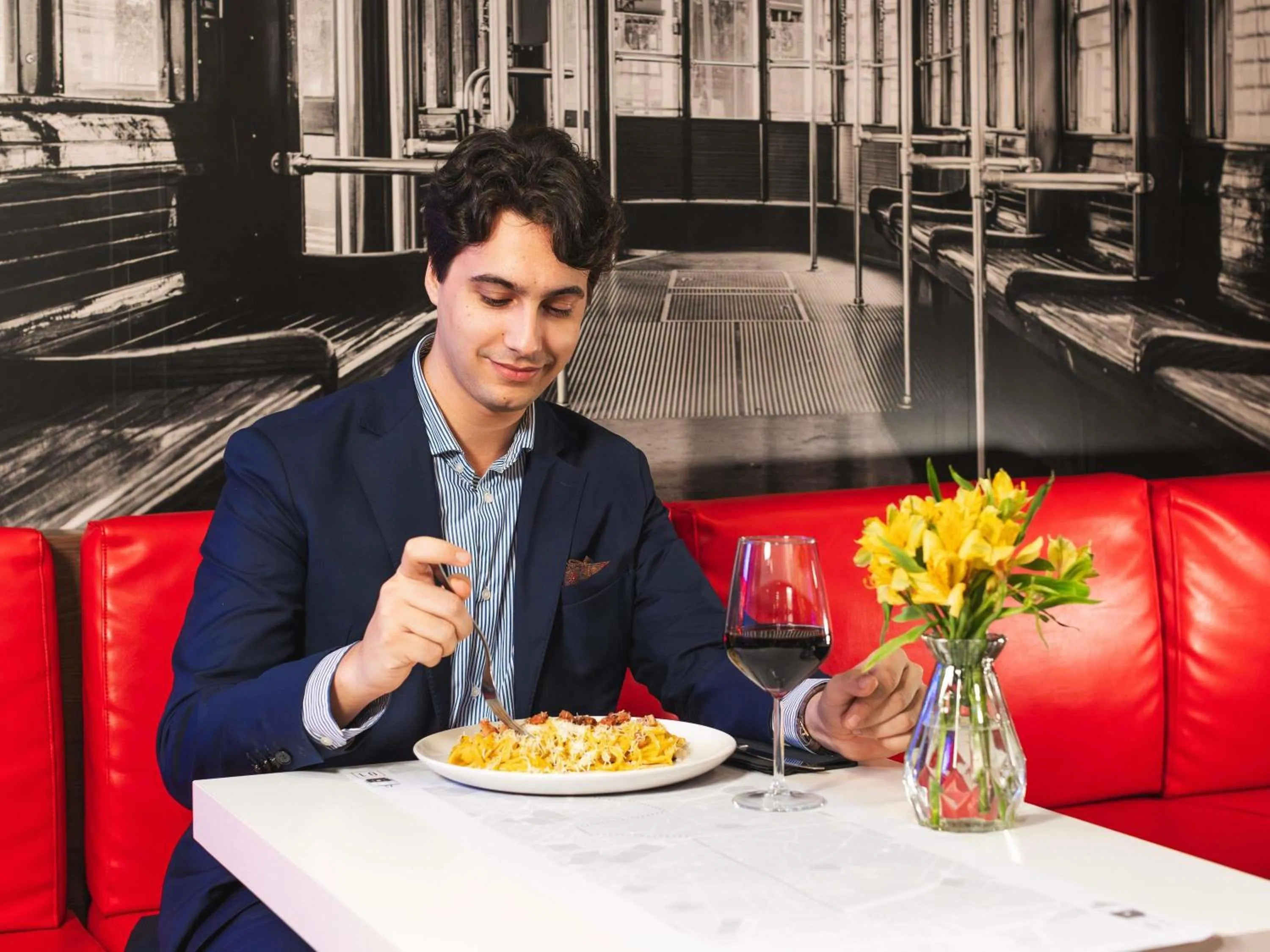 Restaurant/places to eat in Ibis Milano Centro