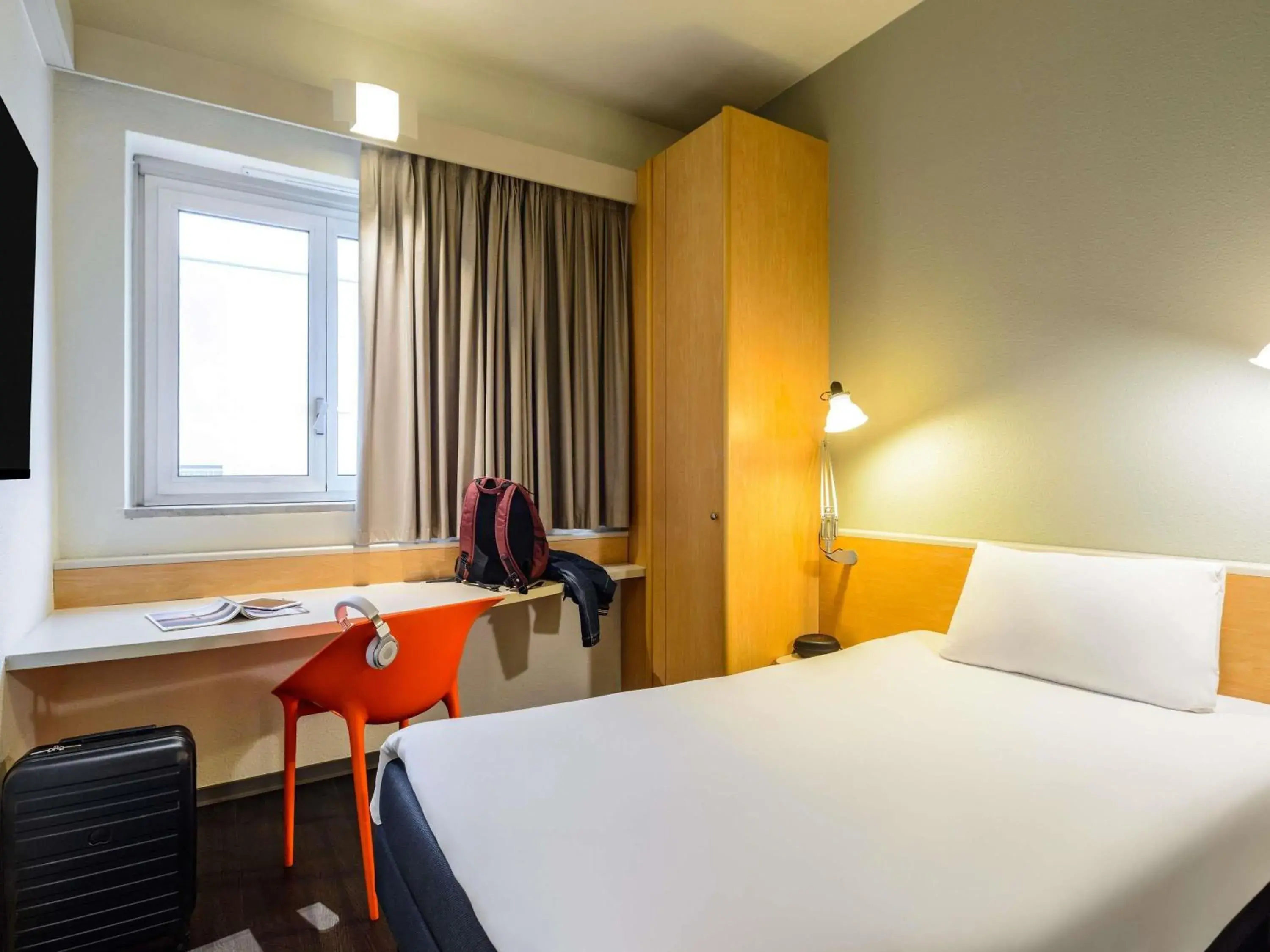 Standard Room with 1 Single Bed in Ibis Milano Centro Standard Room with 1 Single Bed in Ibis Milano Centro