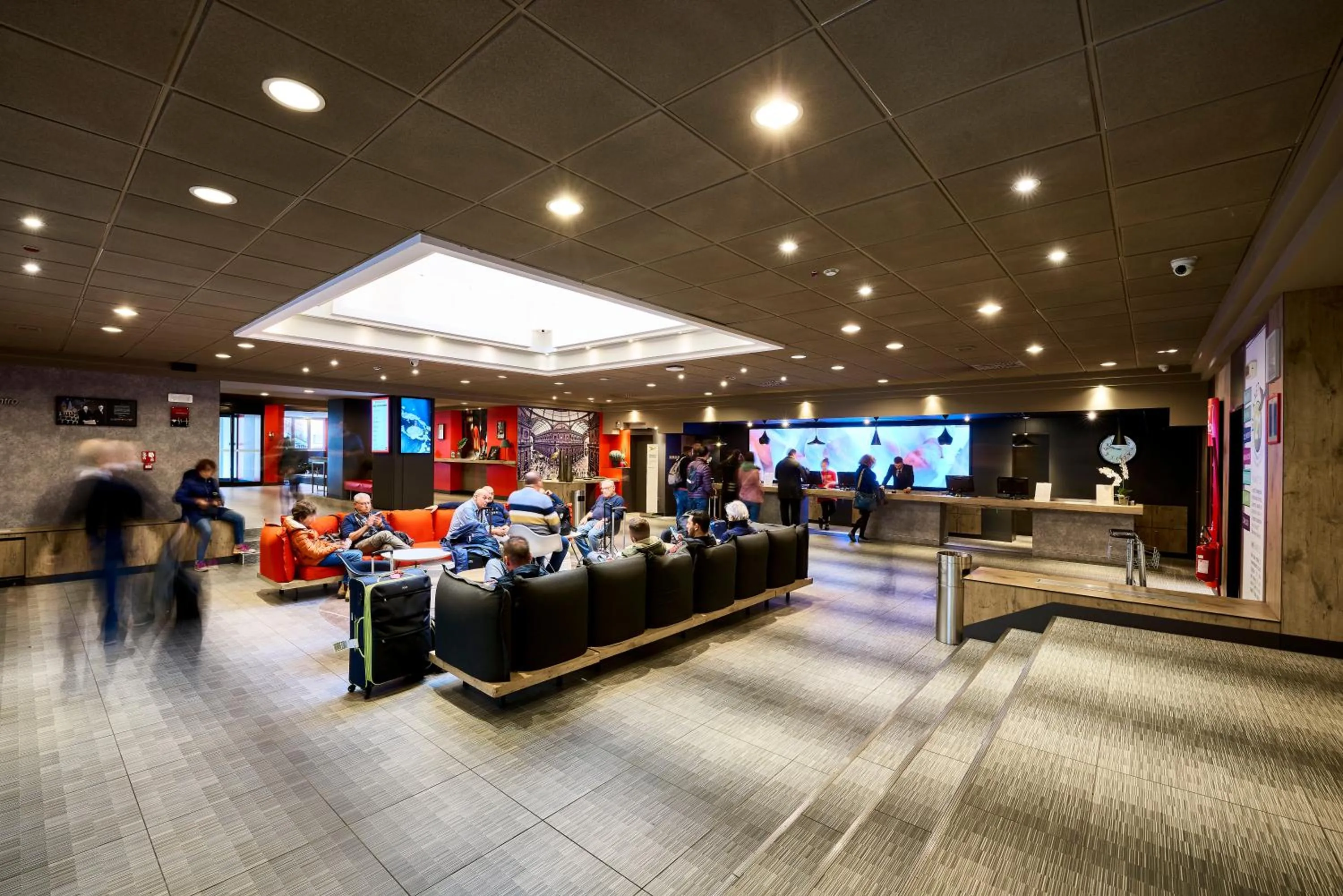 Lobby or reception in Ibis Milano Centro