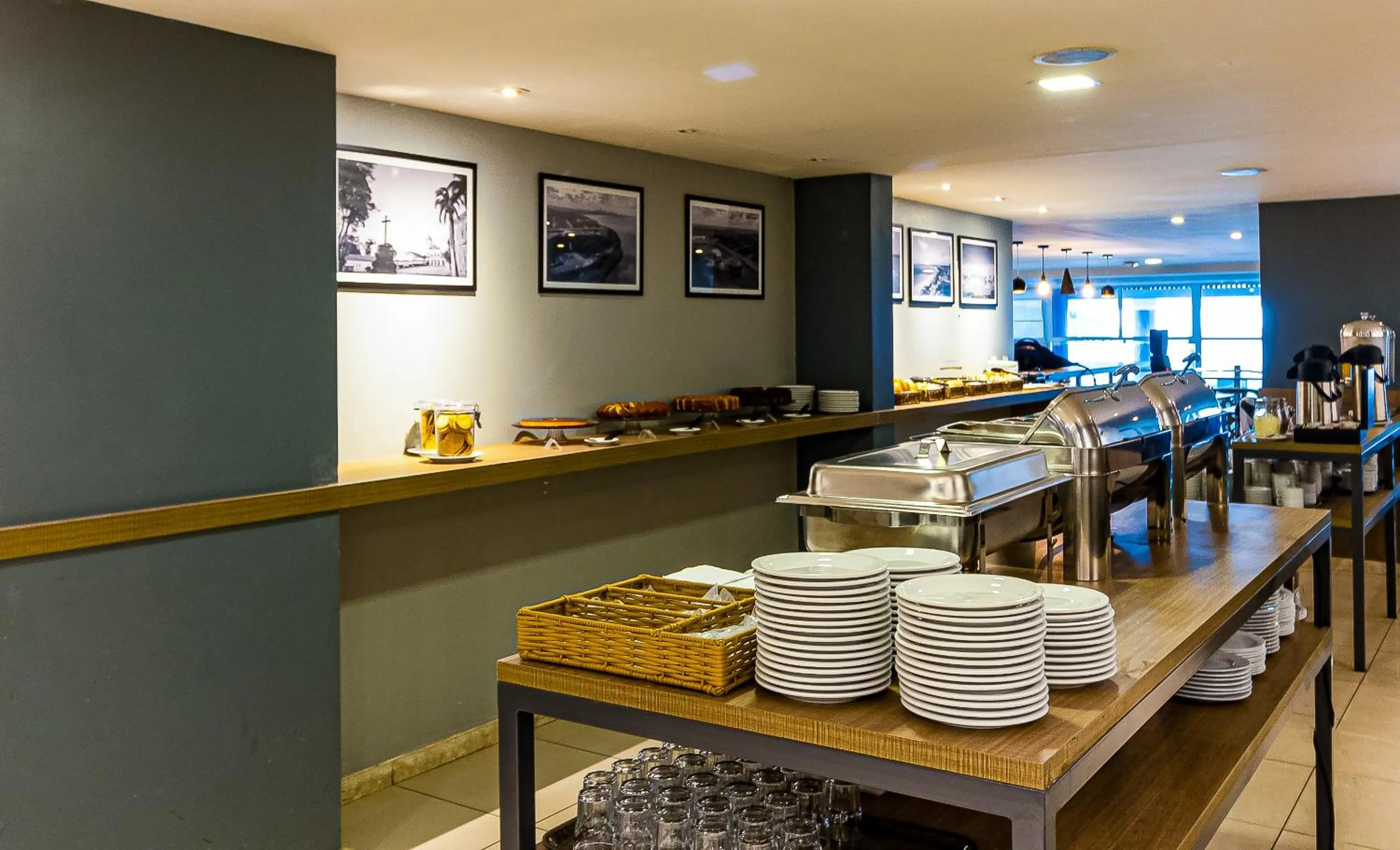 Restaurant/places to eat in Happy Hotel Manaíra