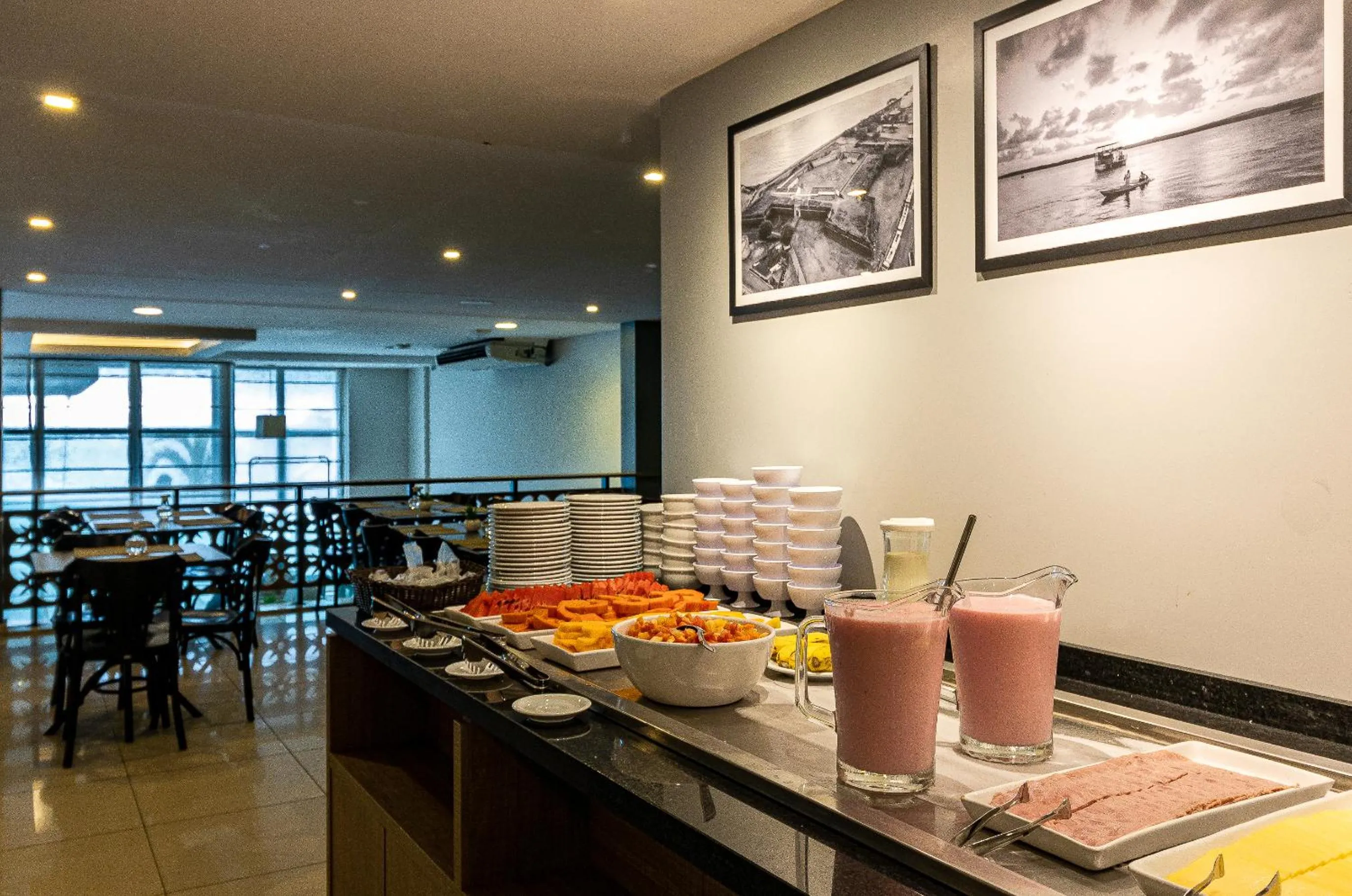 Buffet breakfast in Happy Hotel Manaíra